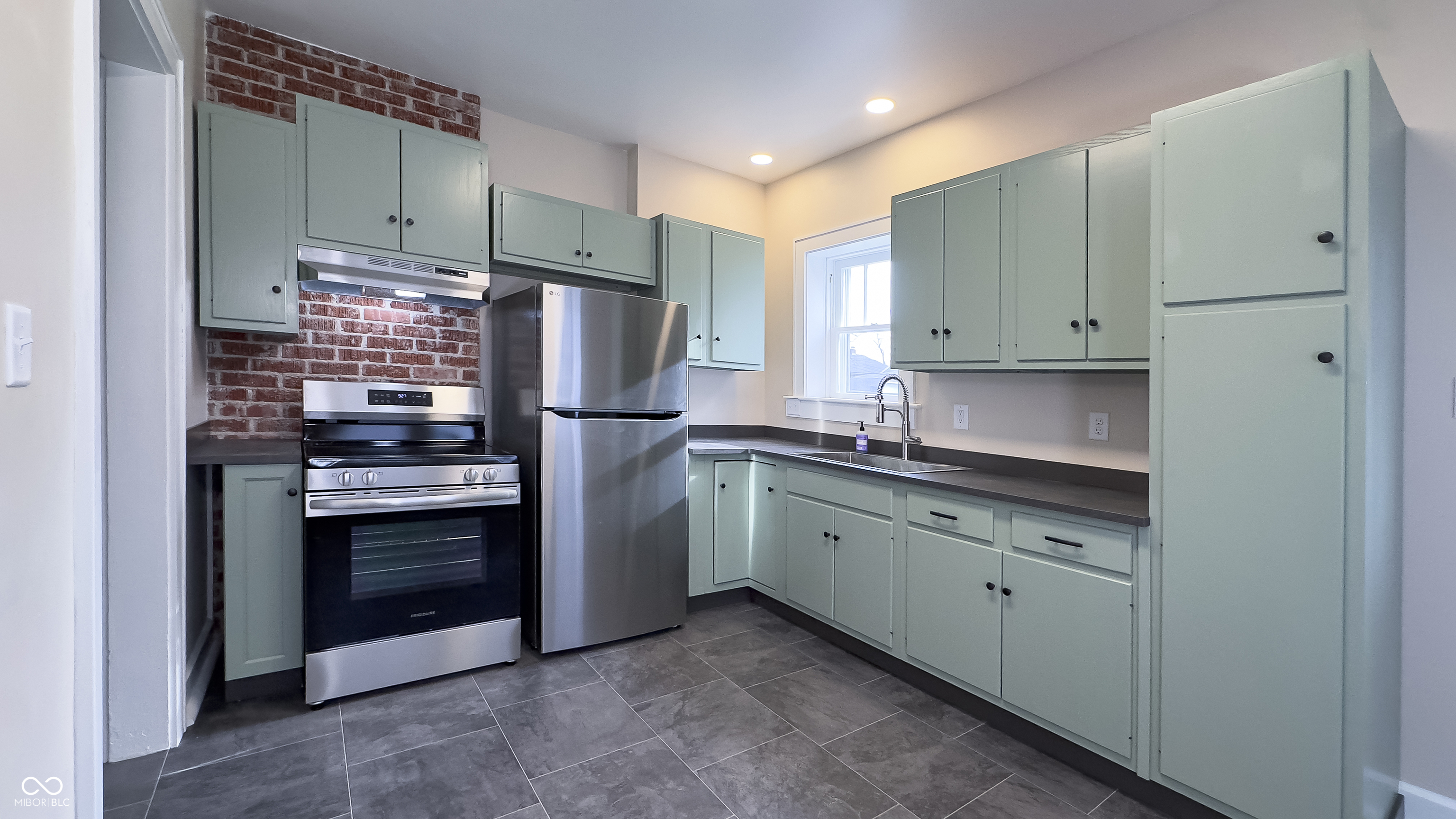 337 N Dequincy Street