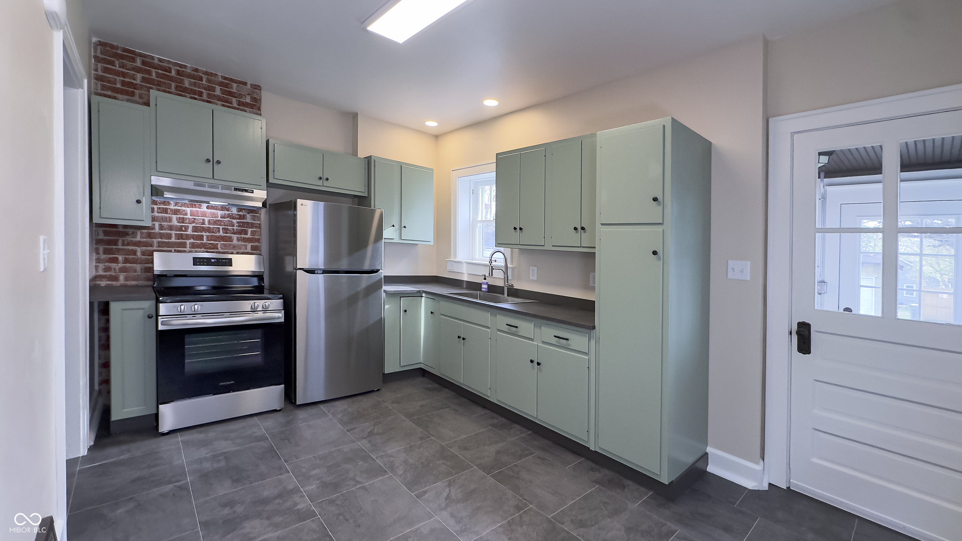 337 N Dequincy Street