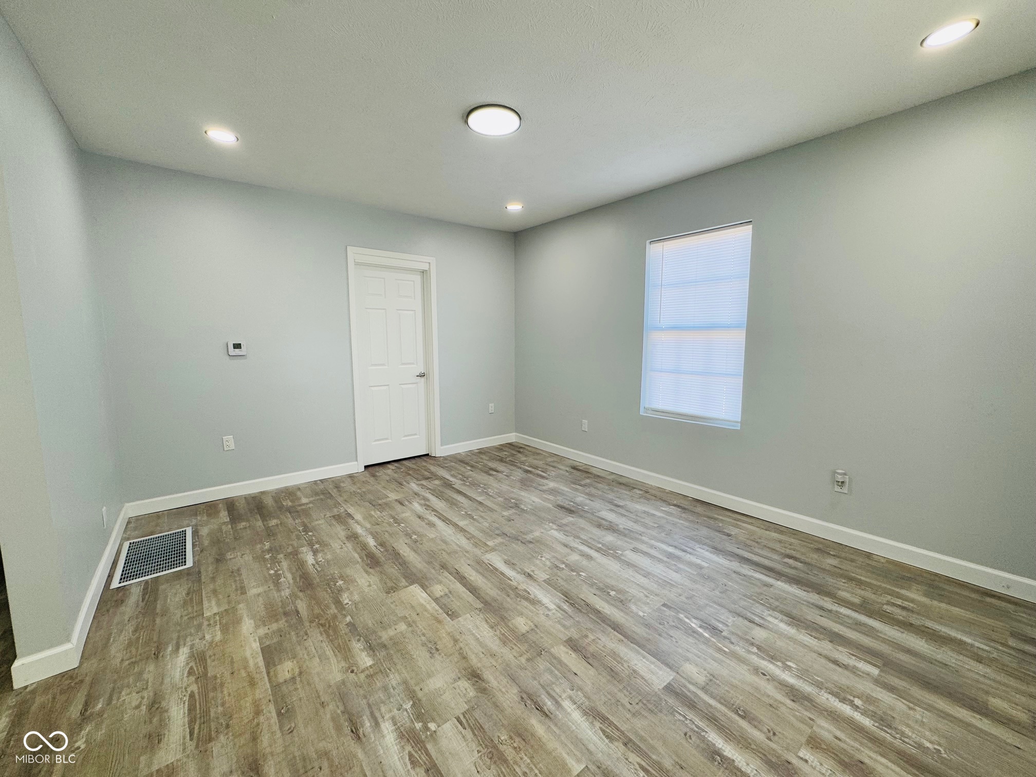 1324 W 28th Street