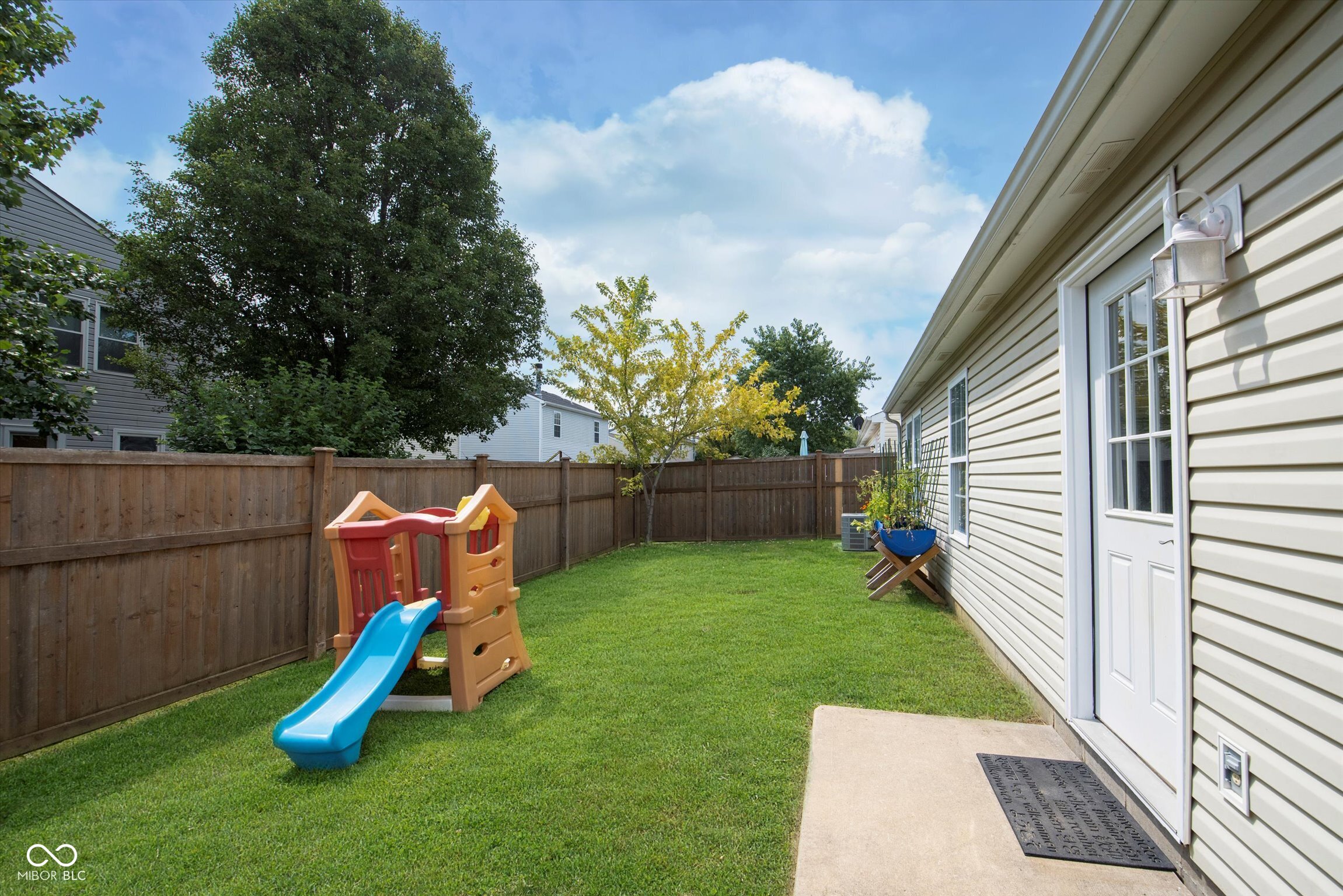 11885 Buck Creek Circle