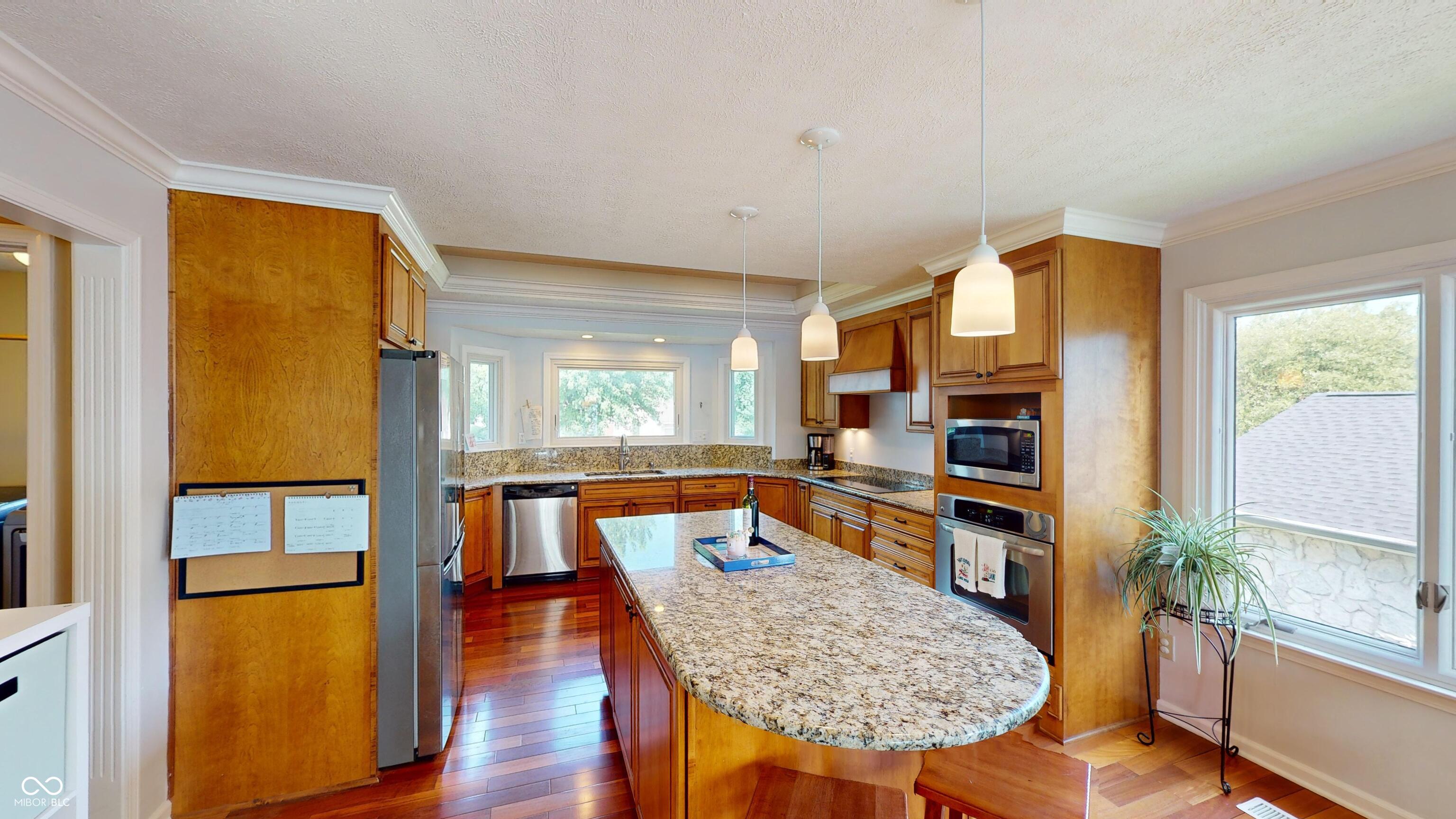 715 Pleasant Point Circle