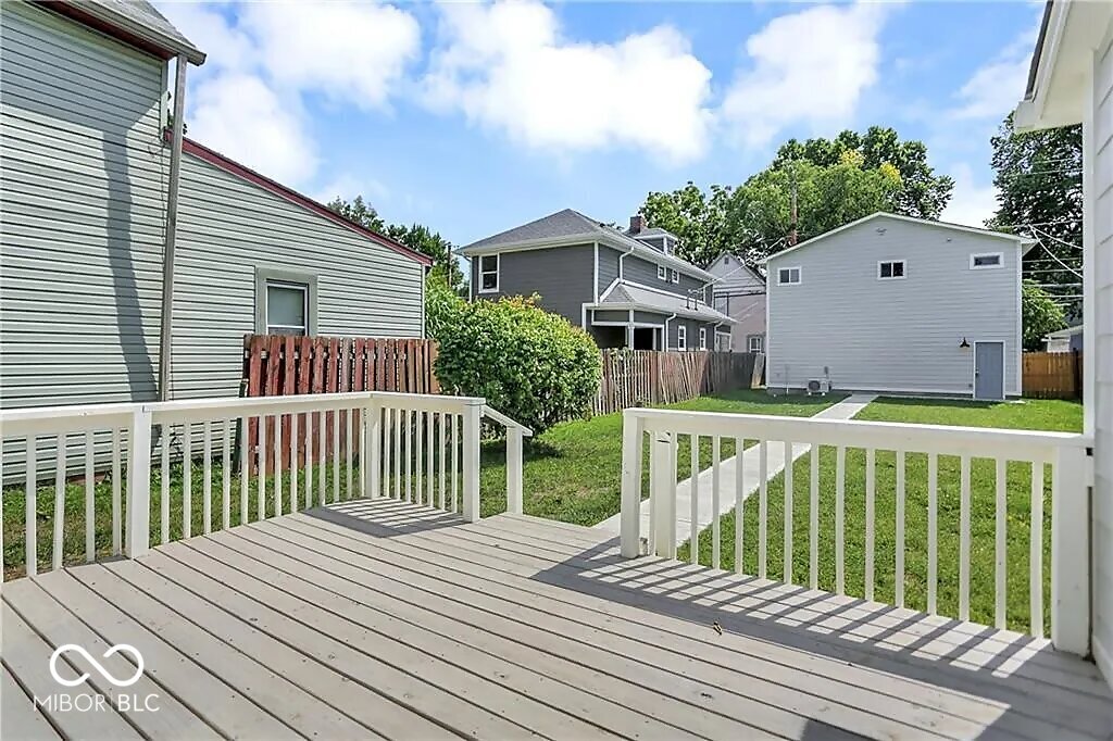 1329 Lexington Avenue