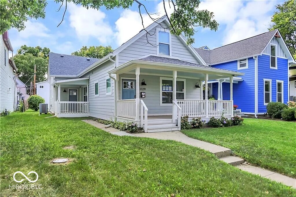 1329 Lexington Avenue