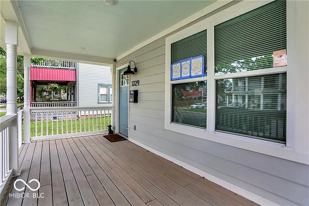 1329 Lexington Avenue