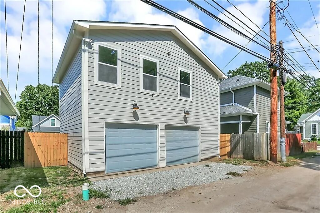 1329 Lexington Avenue