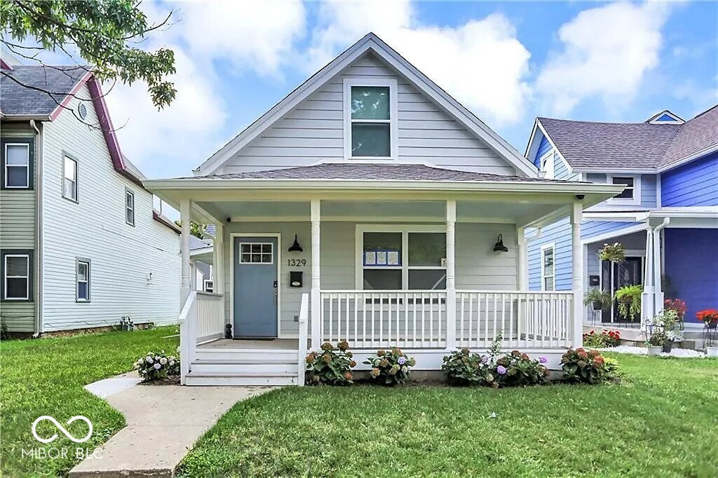 1329 Lexington Avenue