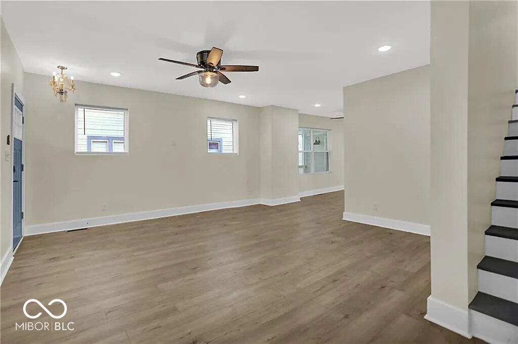 1329 Lexington Avenue