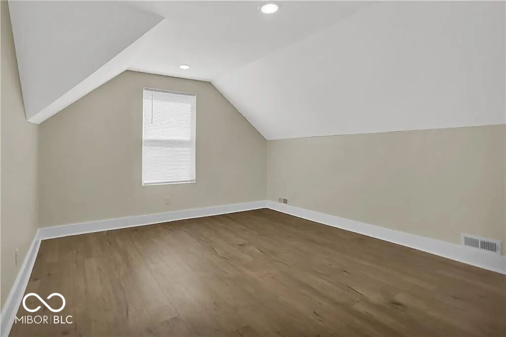 1329 Lexington Avenue