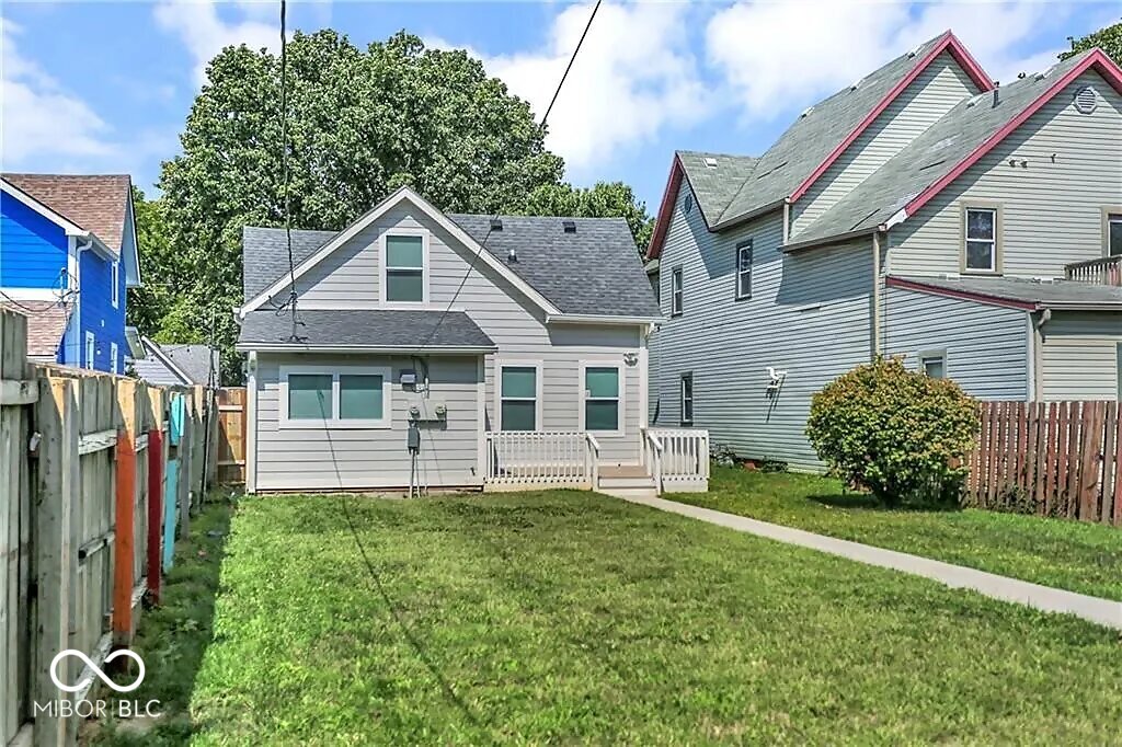 1329 Lexington Avenue