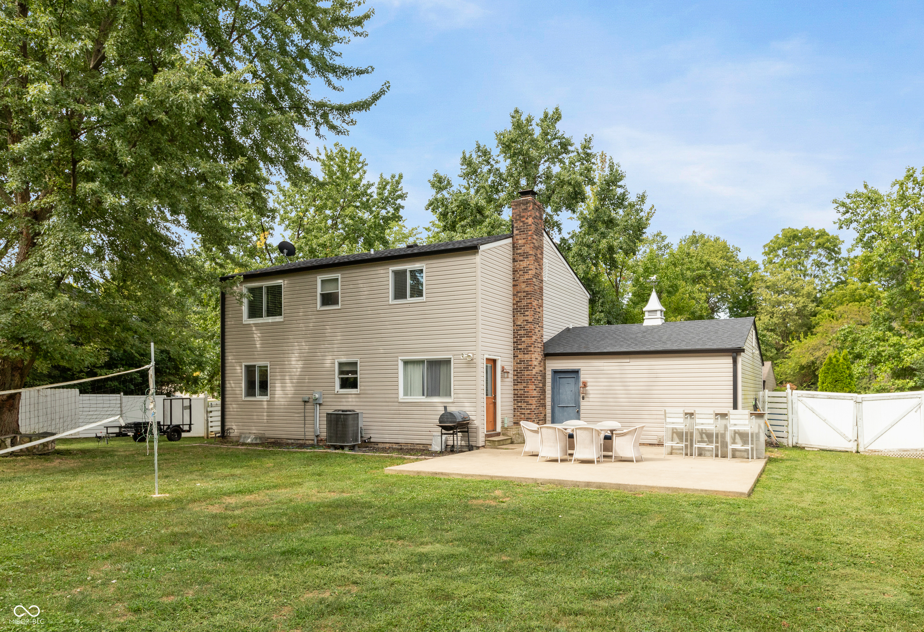 9401 Thornwood Drive