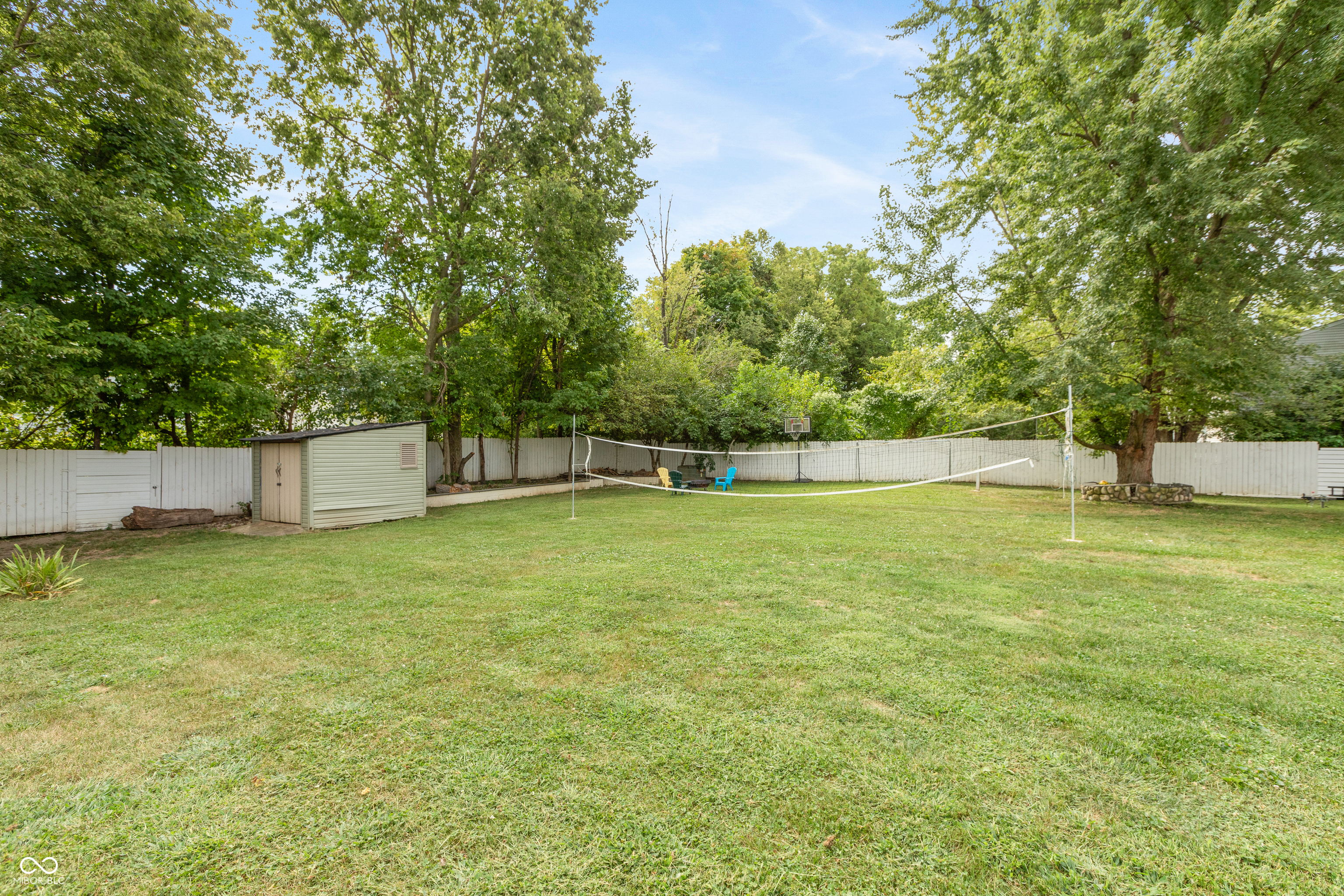 9401 Thornwood Drive