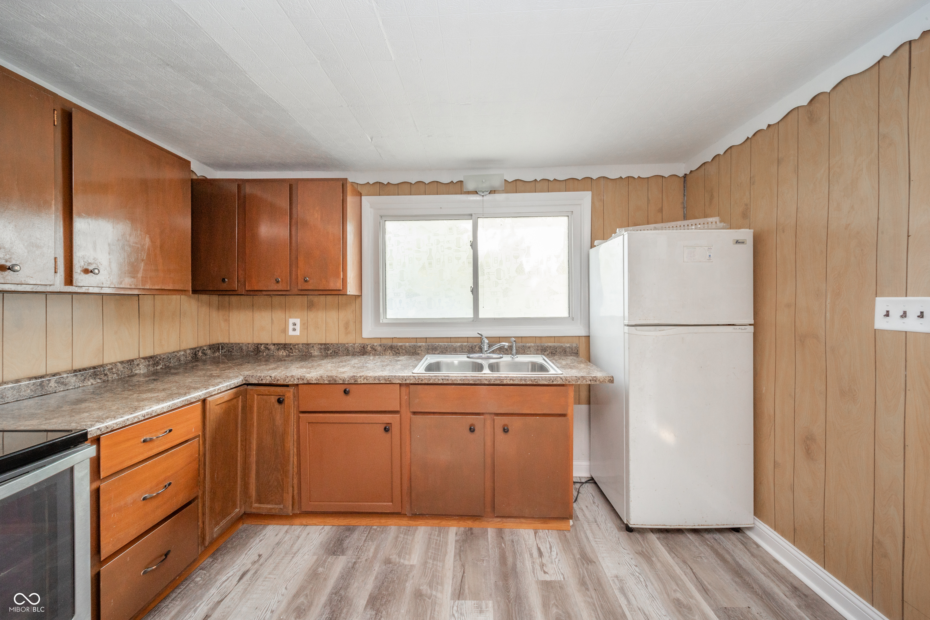 3825 W 25th Street