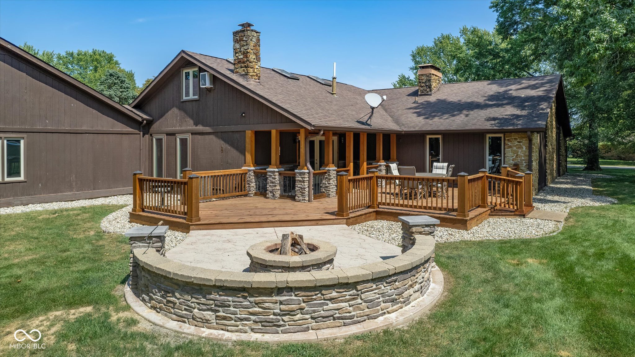 2610 Stonybrook Lane