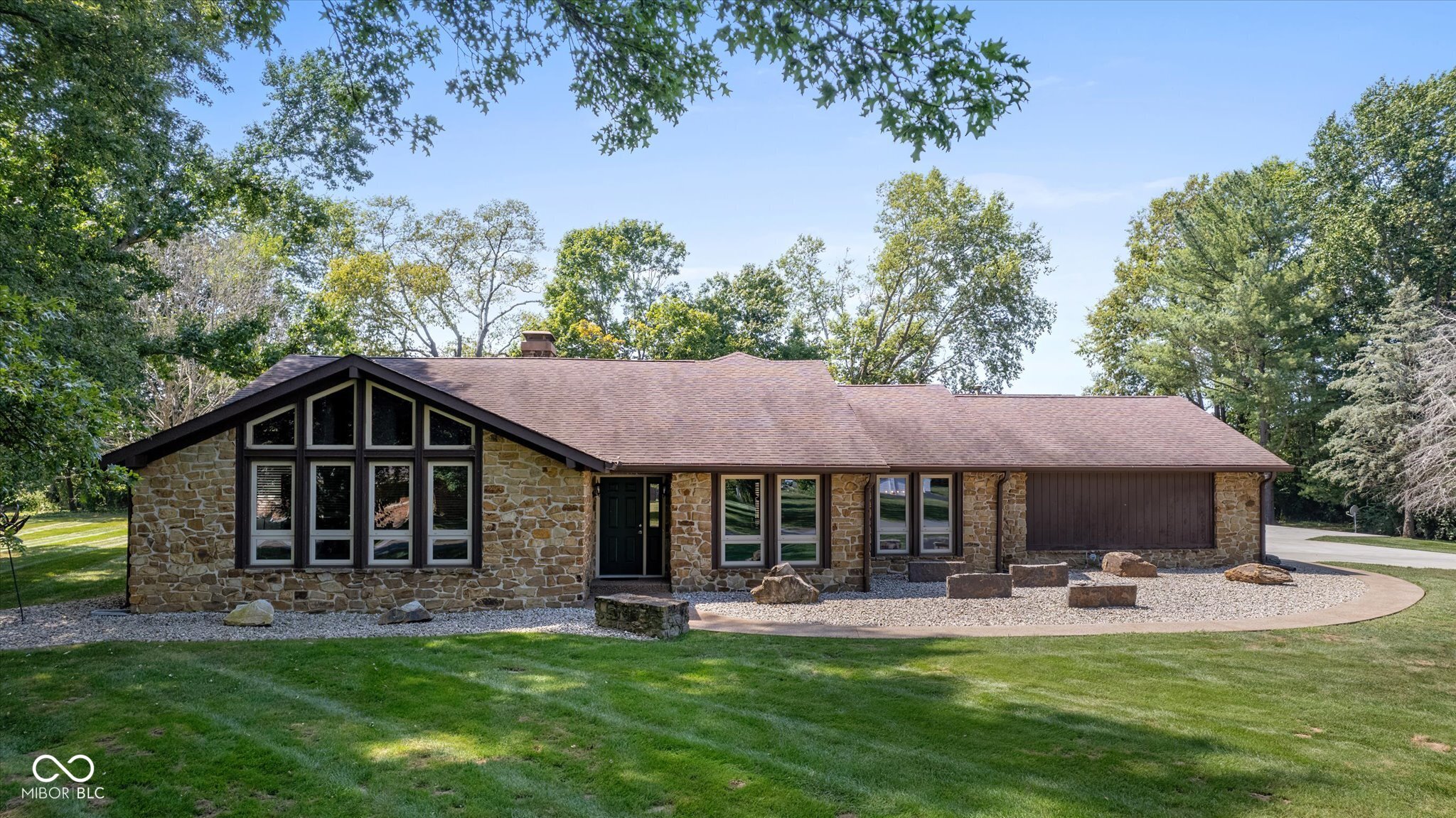 2610 Stonybrook Lane