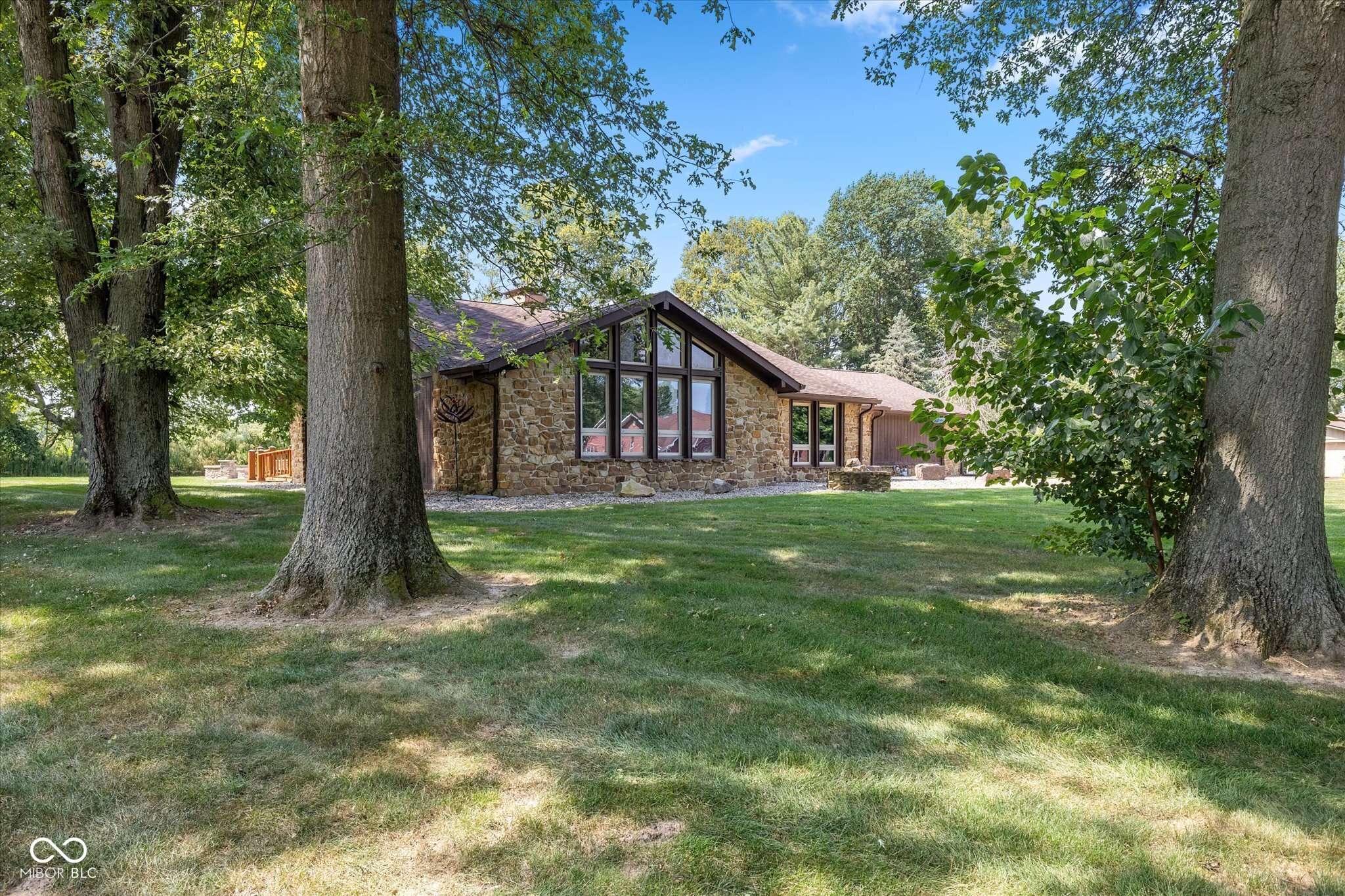 2610 Stonybrook Lane
