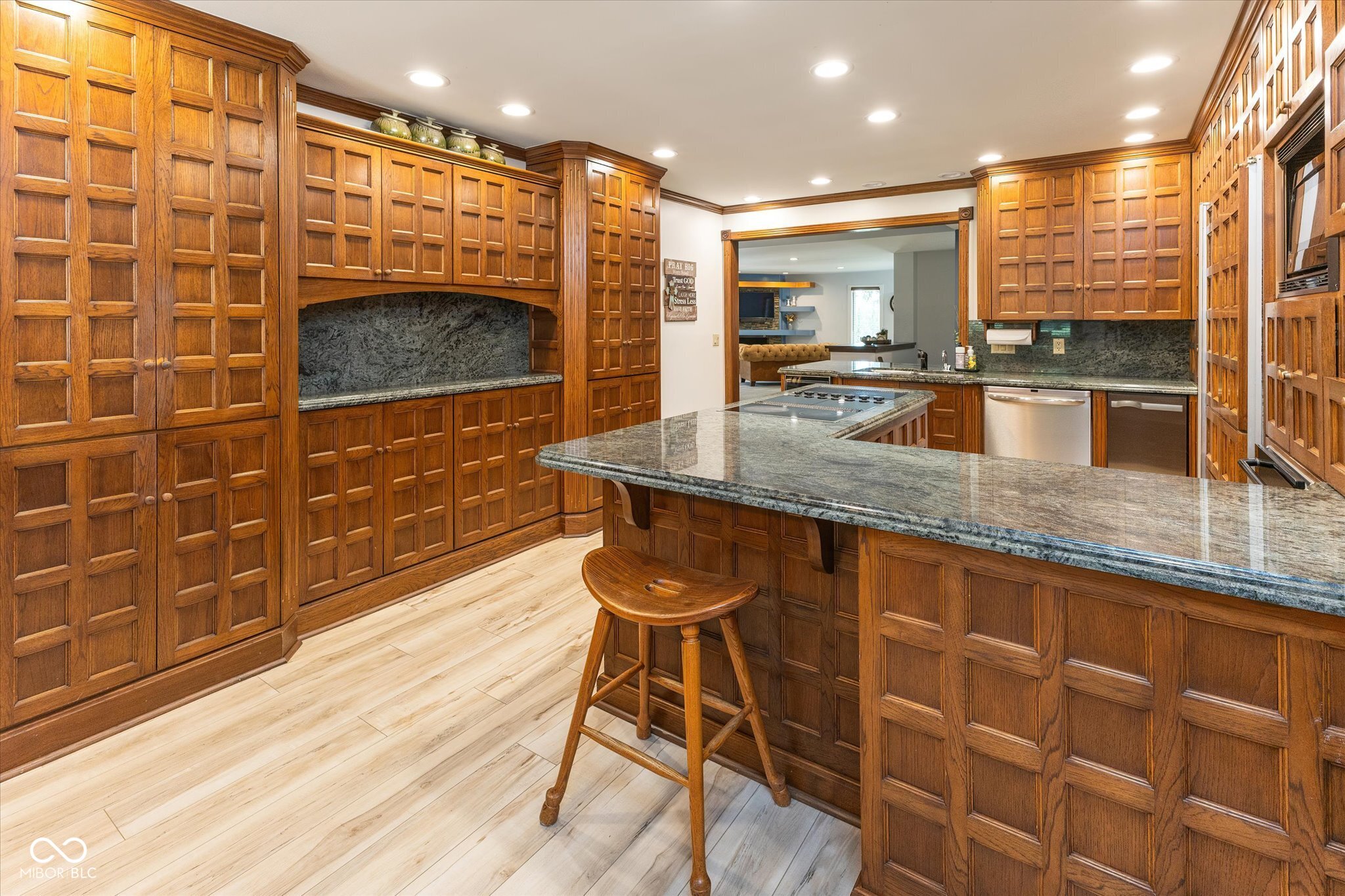 2610 Stonybrook Lane