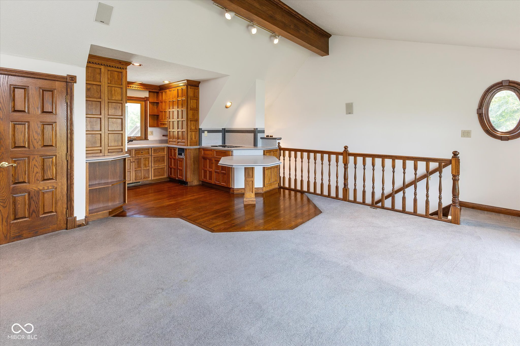 2610 Stonybrook Lane