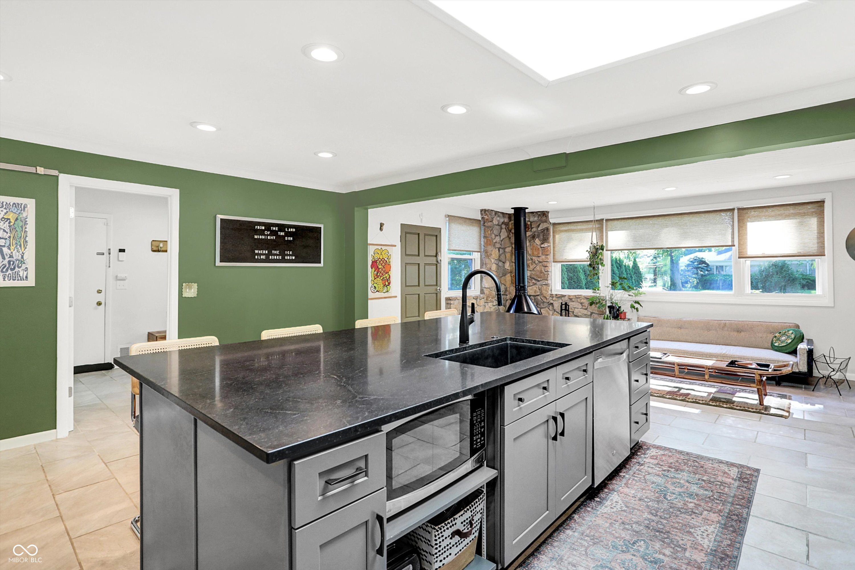 6431 Sunset Lane