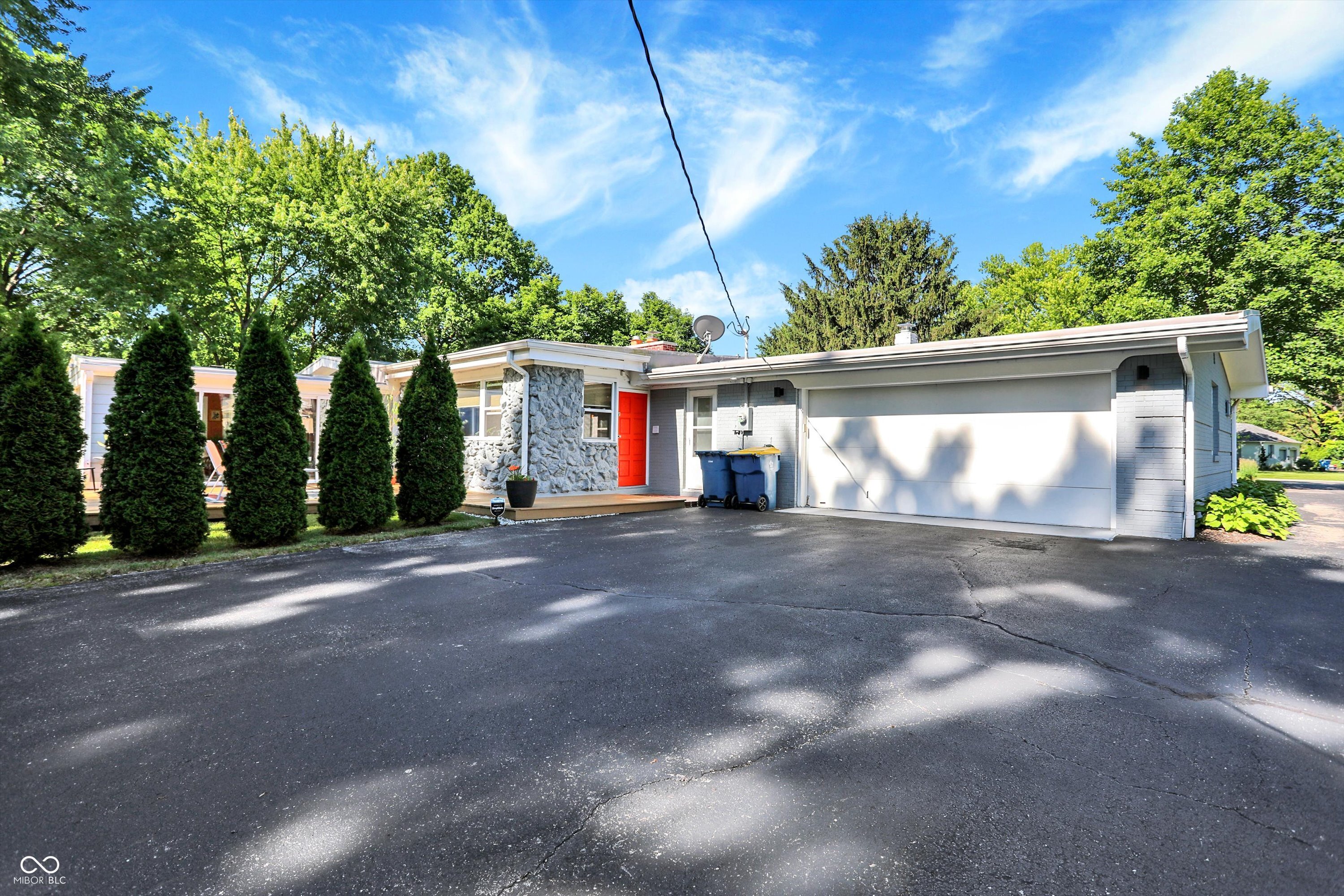 6431 Sunset Lane