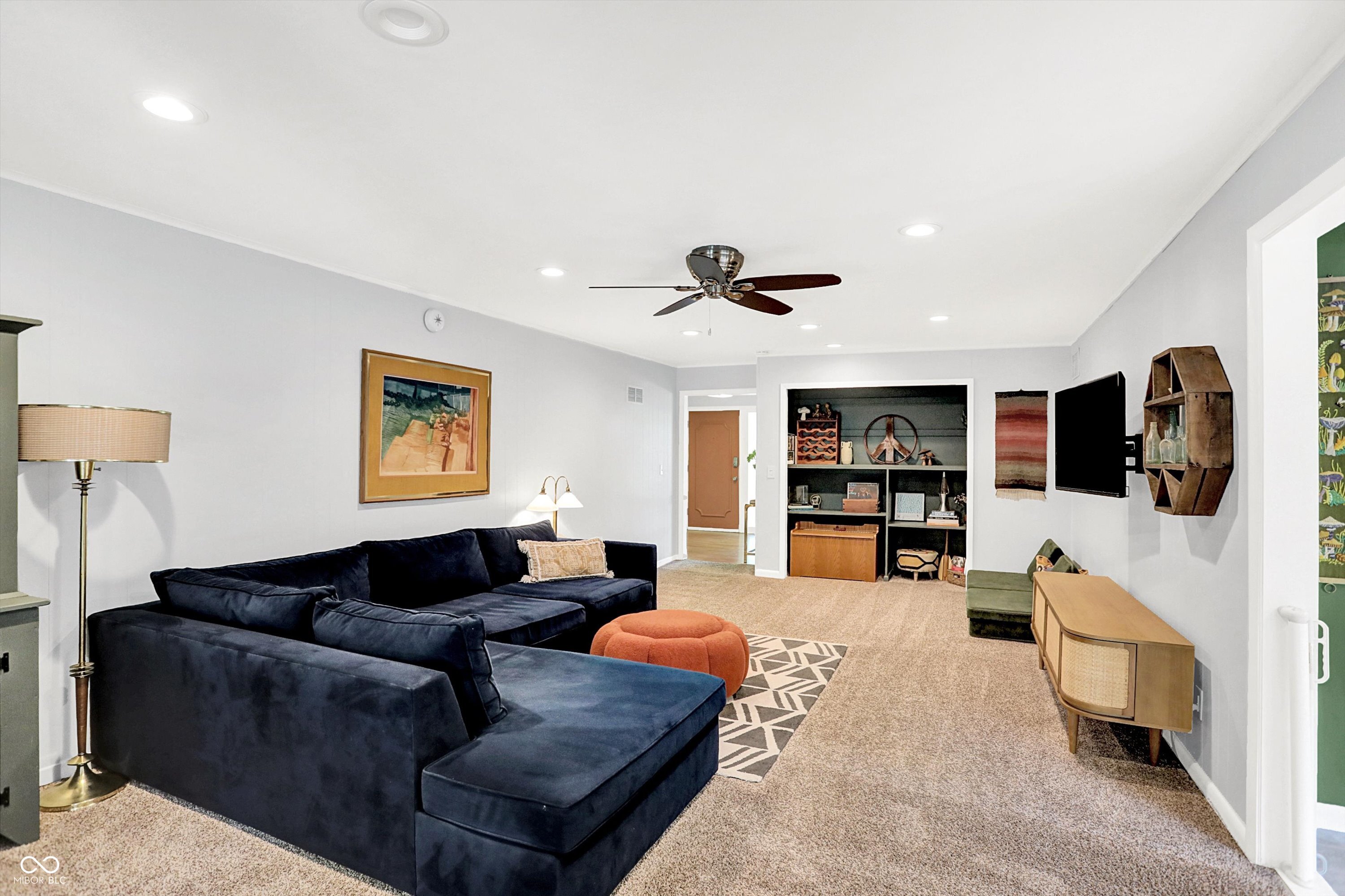 6431 Sunset Lane