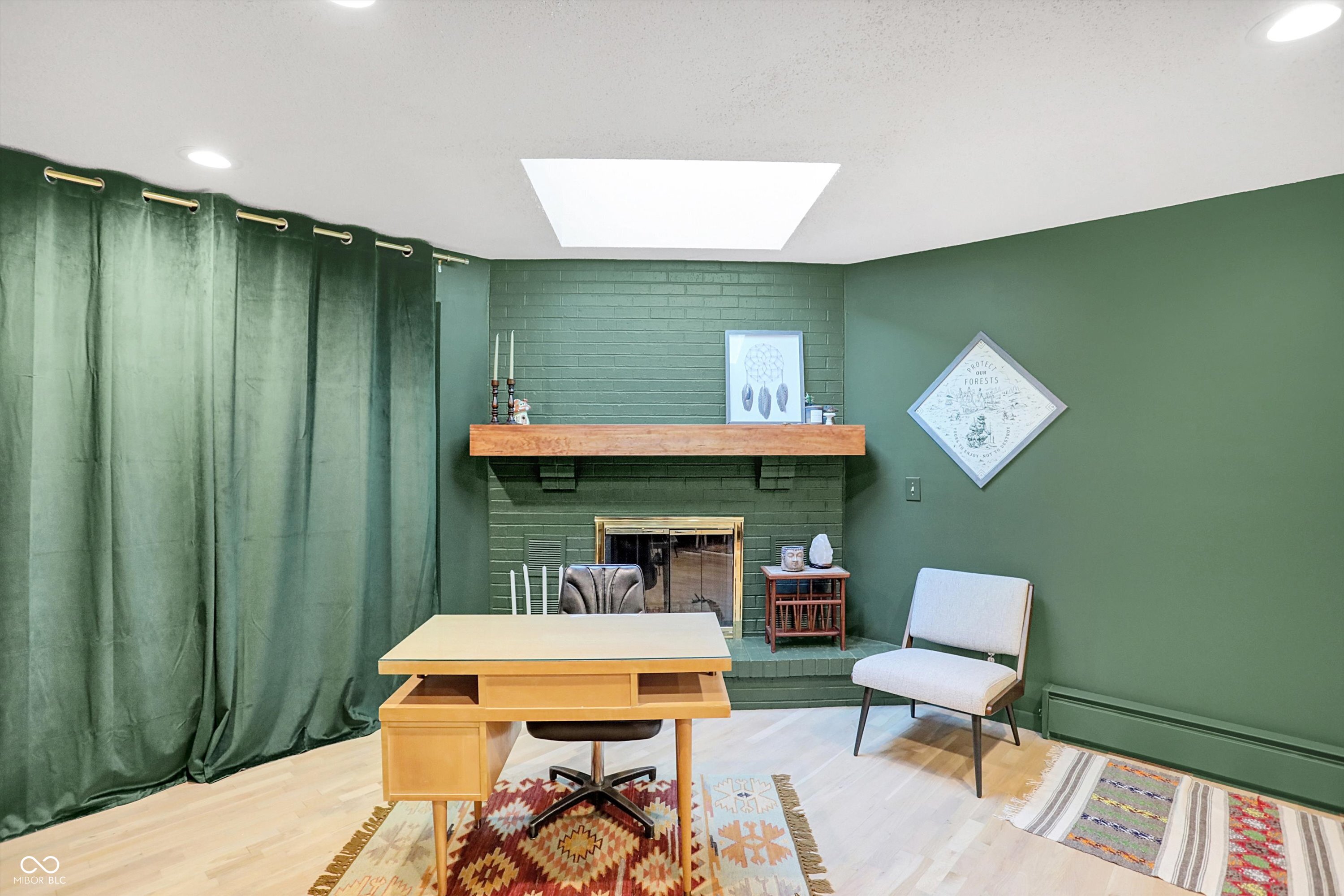 6431 Sunset Lane