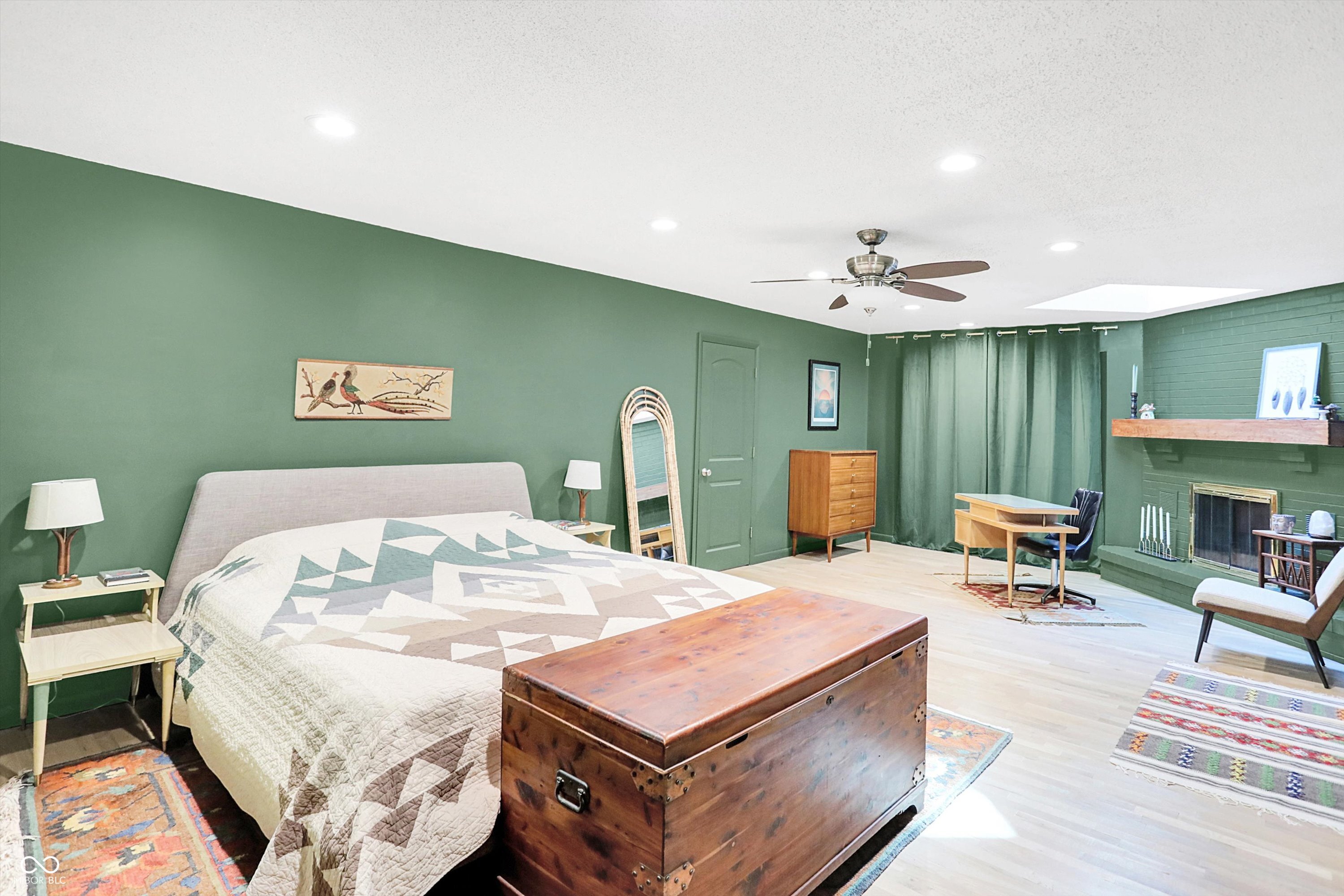 6431 Sunset Lane