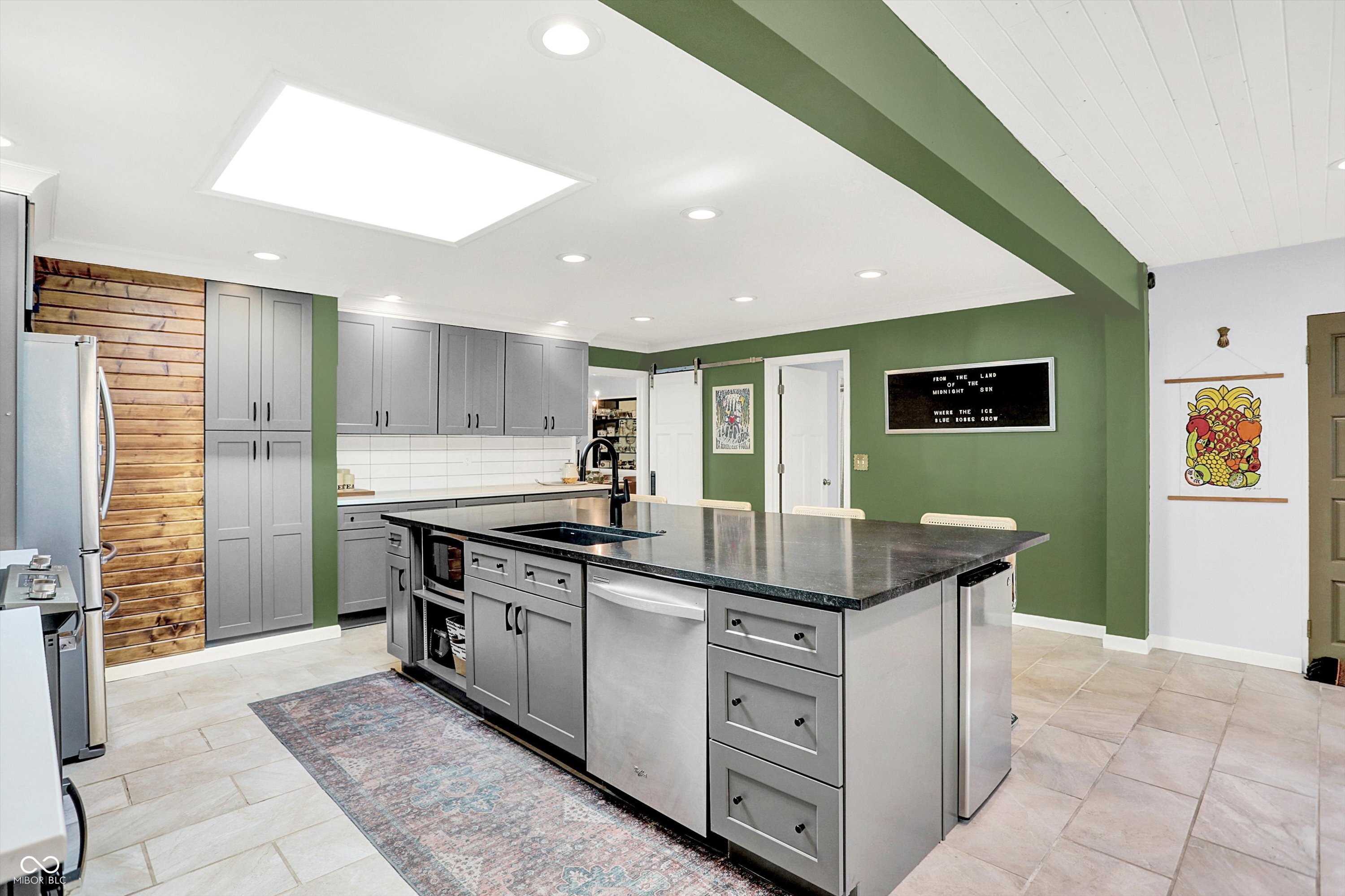 6431 Sunset Lane
