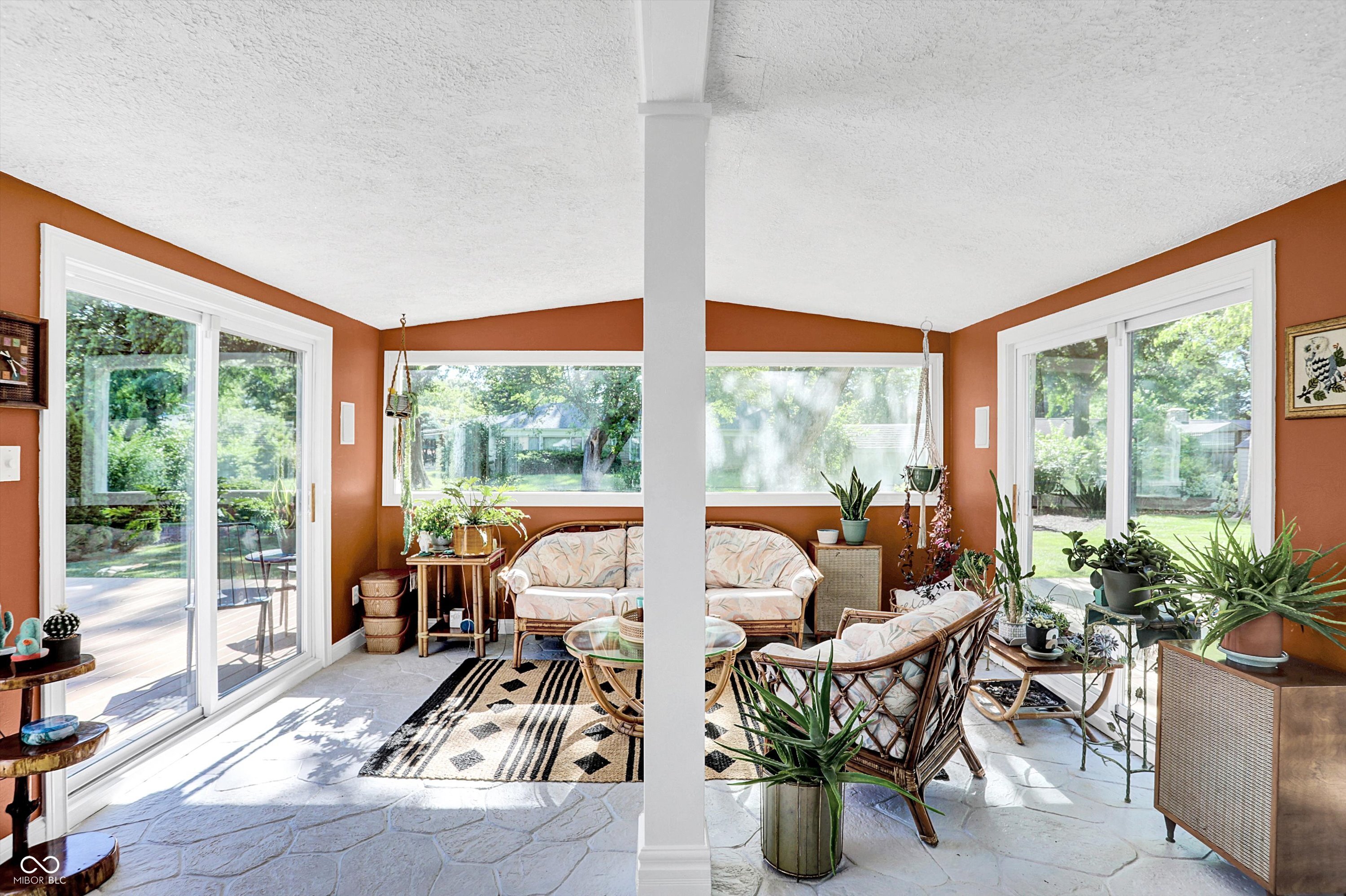 6431 Sunset Lane