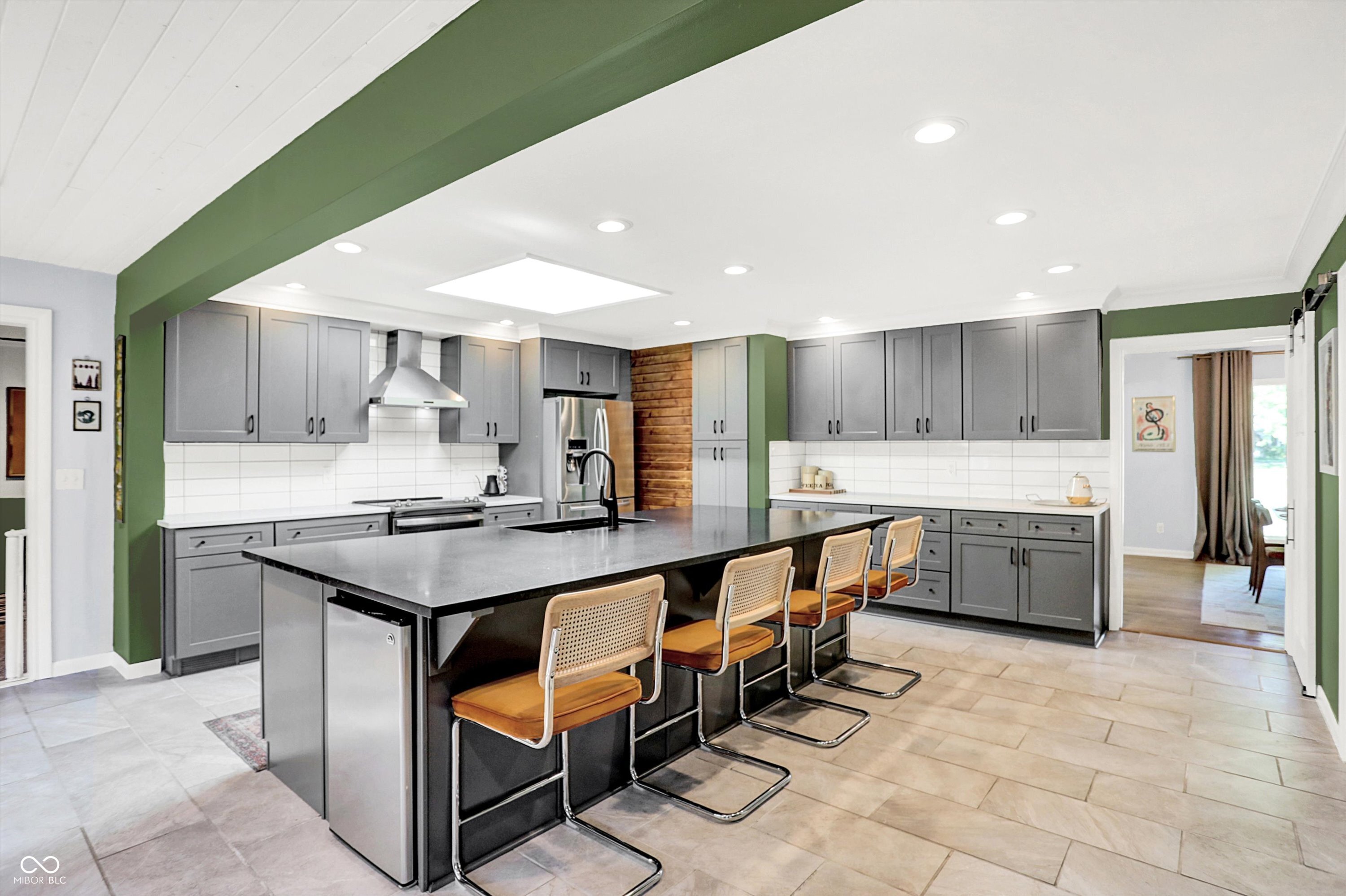 6431 Sunset Lane