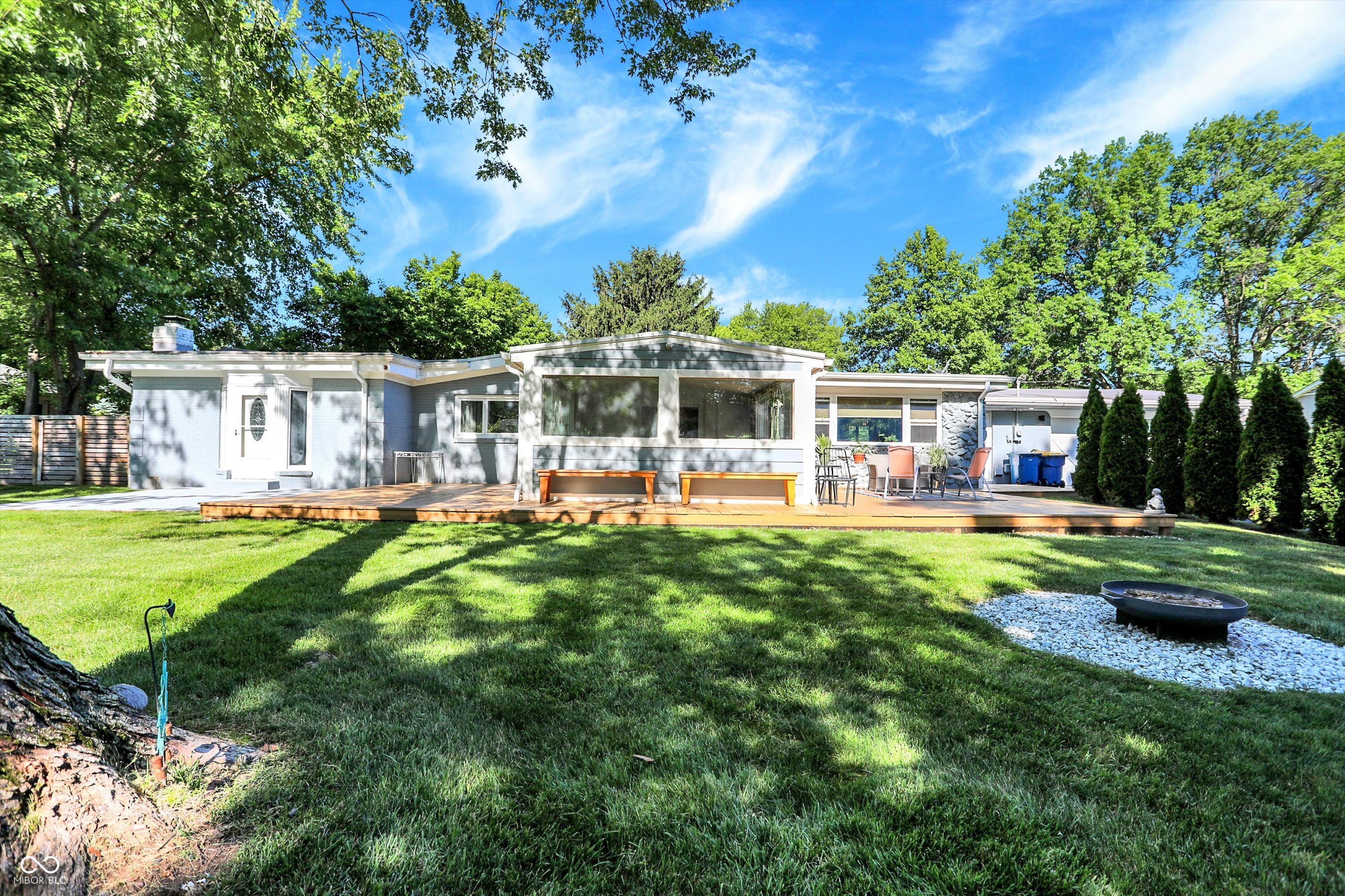 6431 Sunset Lane