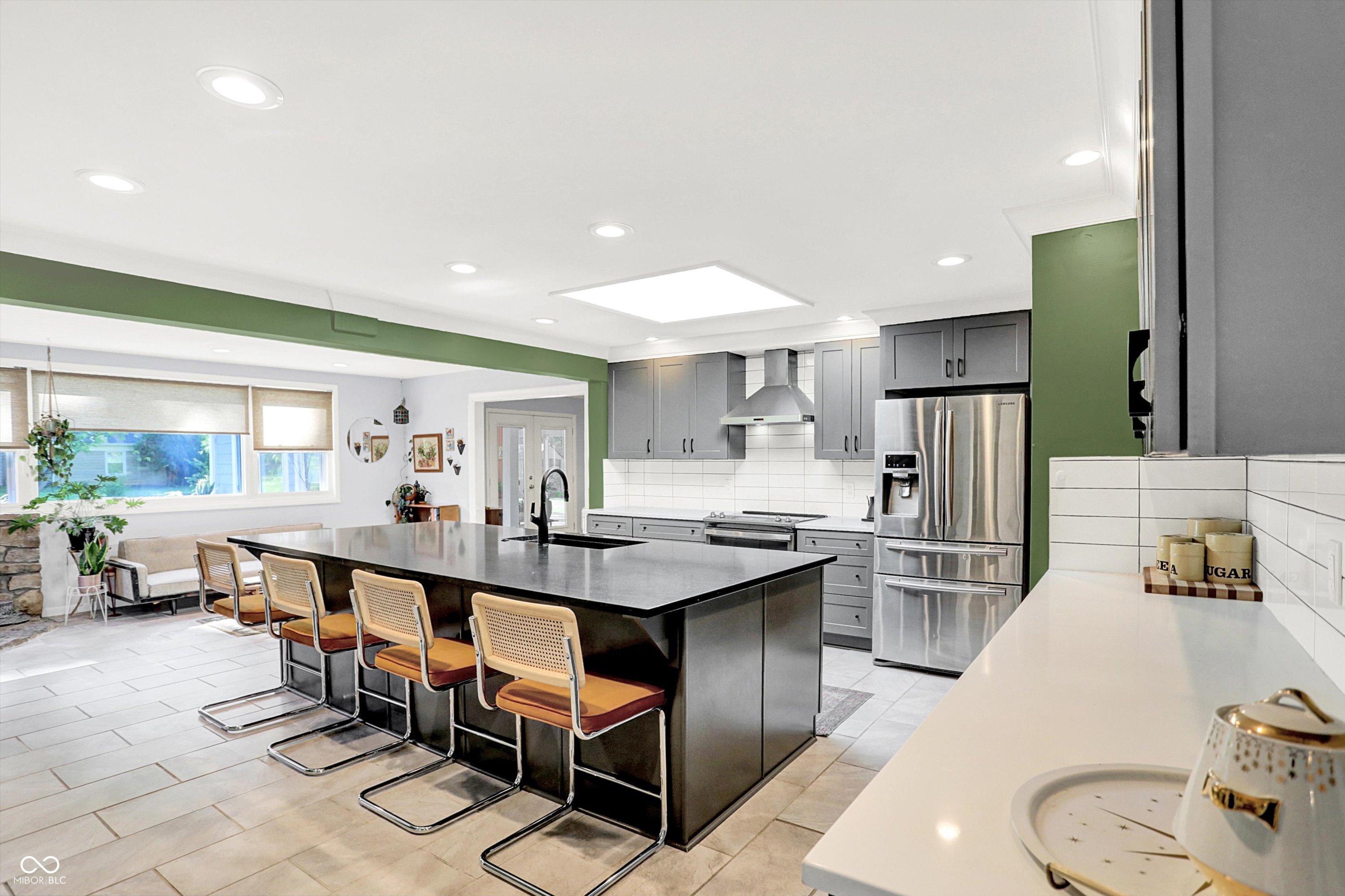 6431 Sunset Lane