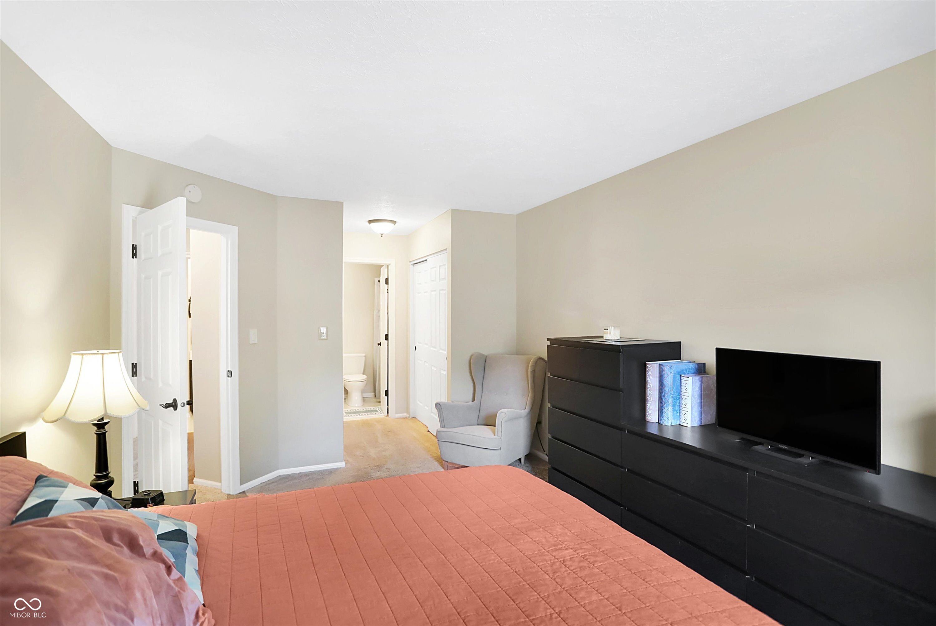 7551 Prairie Lake Drive