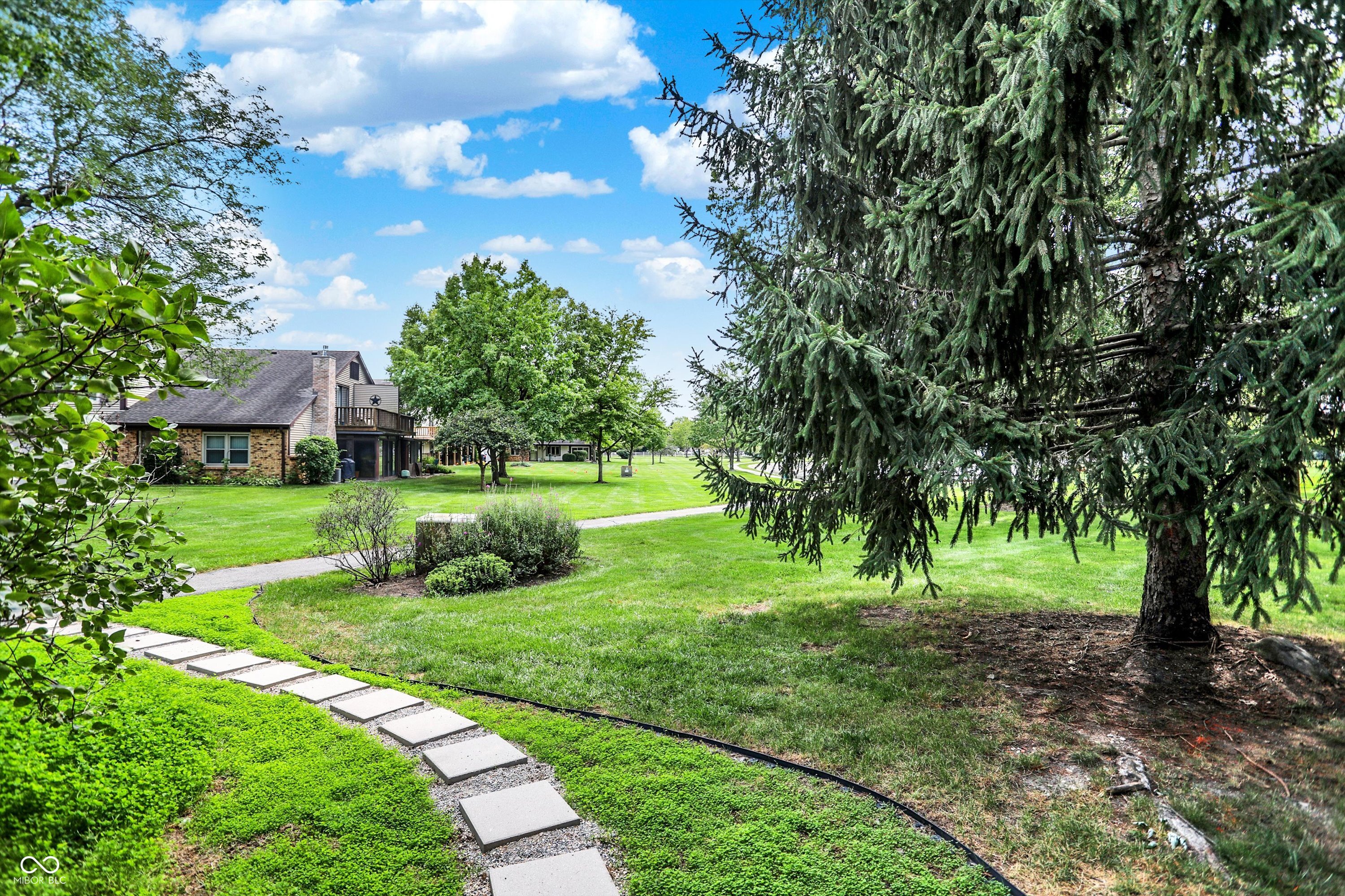 7551 Prairie Lake Drive