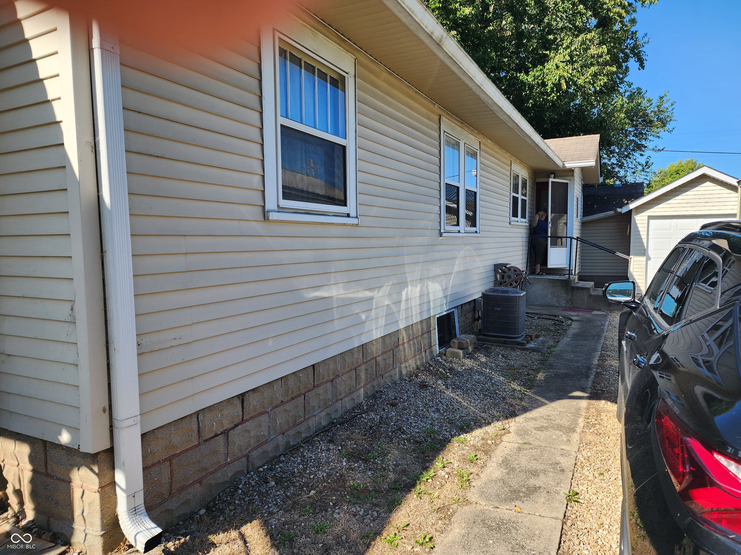 615 Elm Street