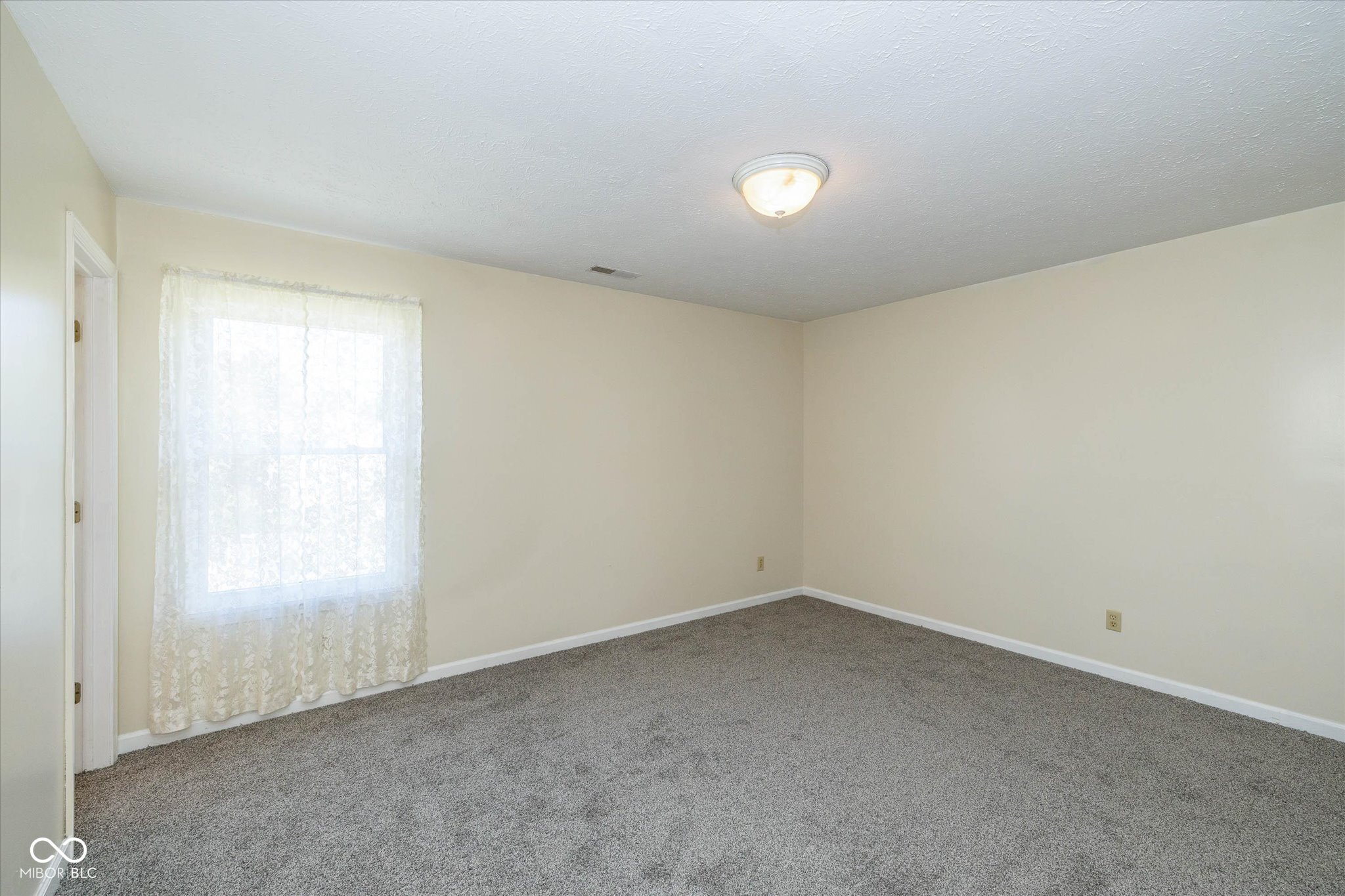 5124 W Longmeadow Court