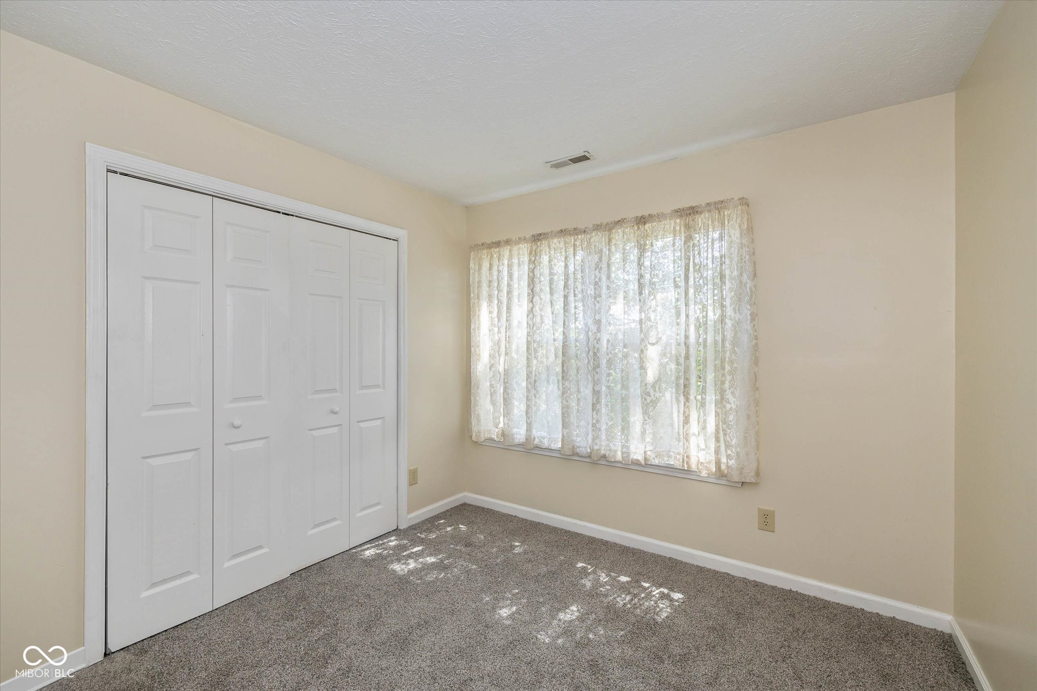 5124 W Longmeadow Court