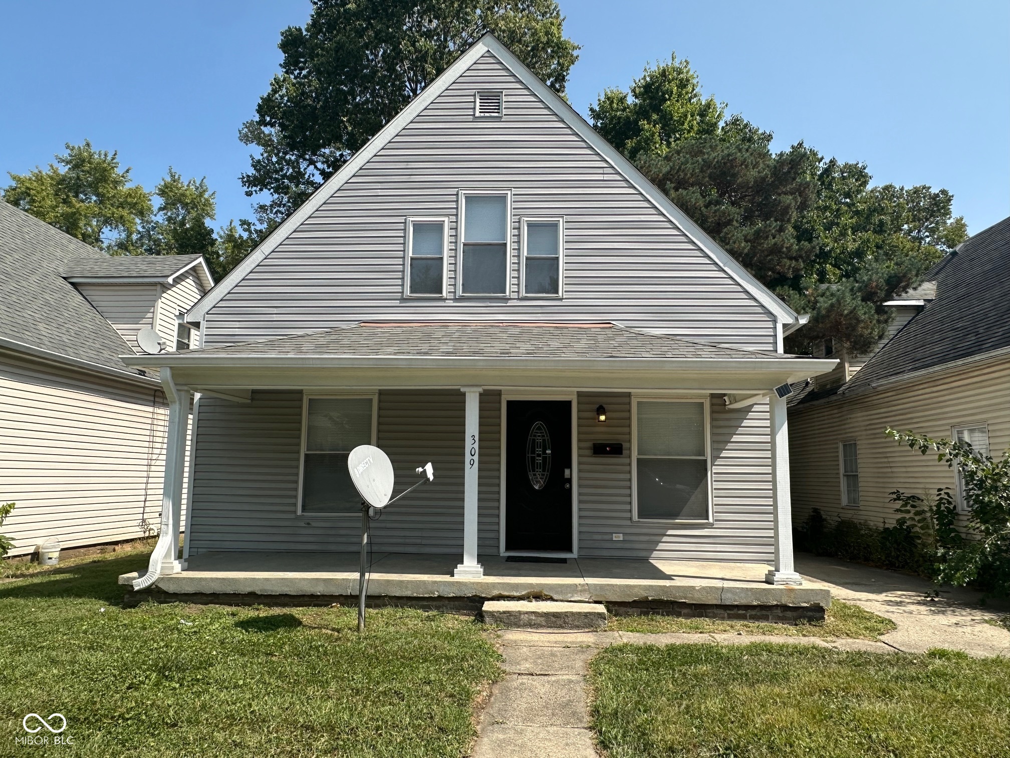 309 N Belleview Place