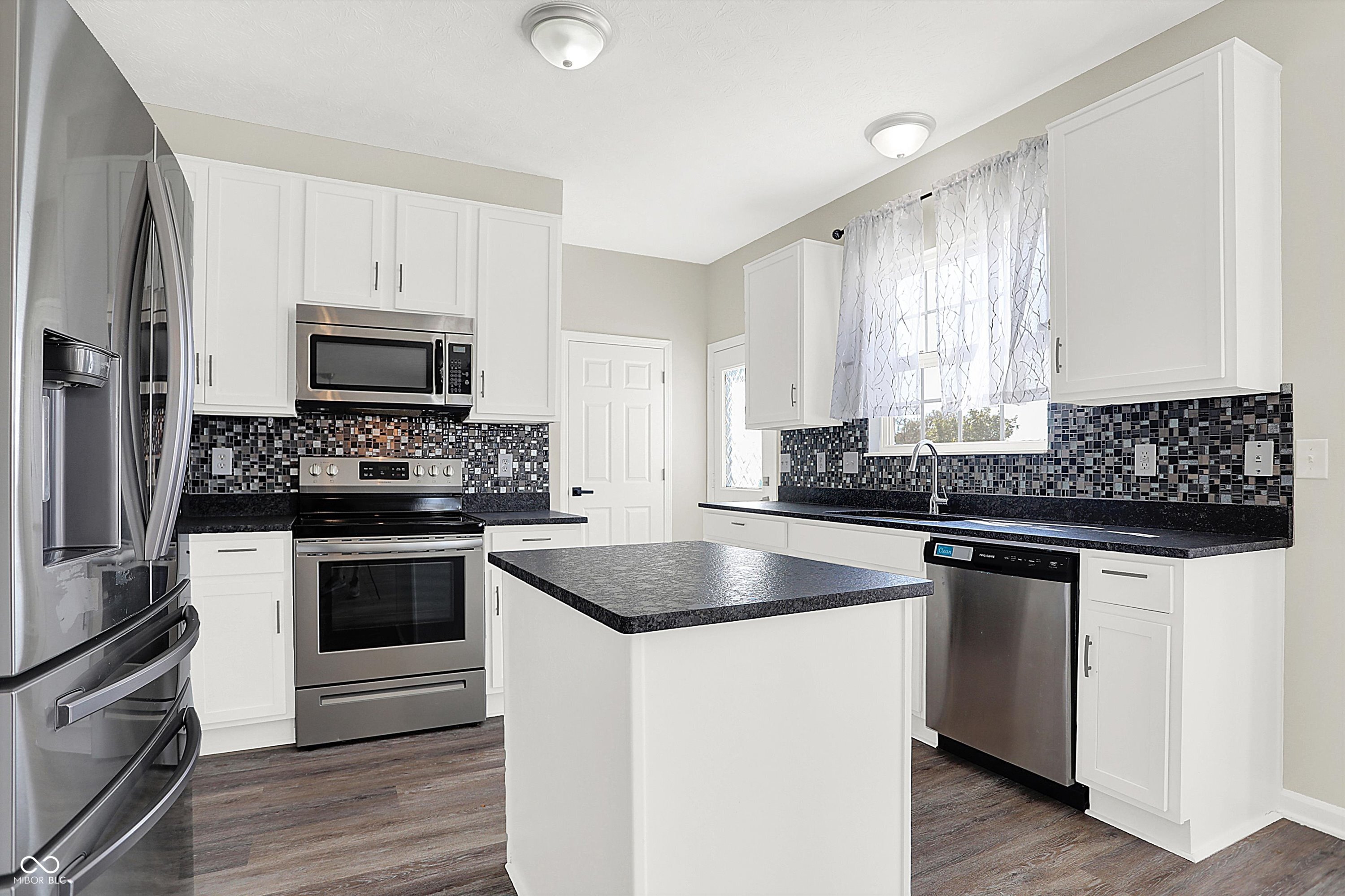 6712 Coppel Court