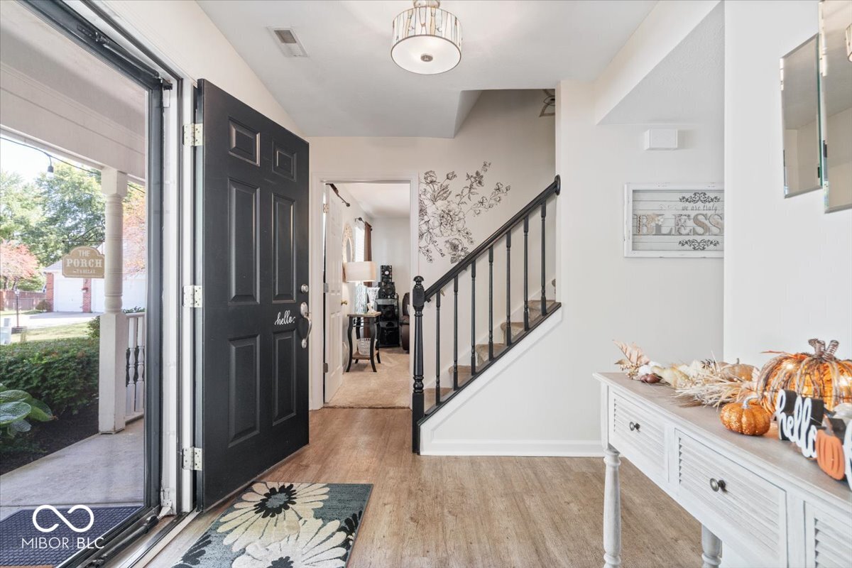 9443 Grandview Court