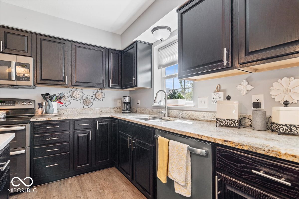 9443 Grandview Court