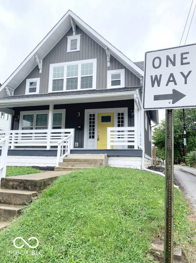 1122 Reid Place