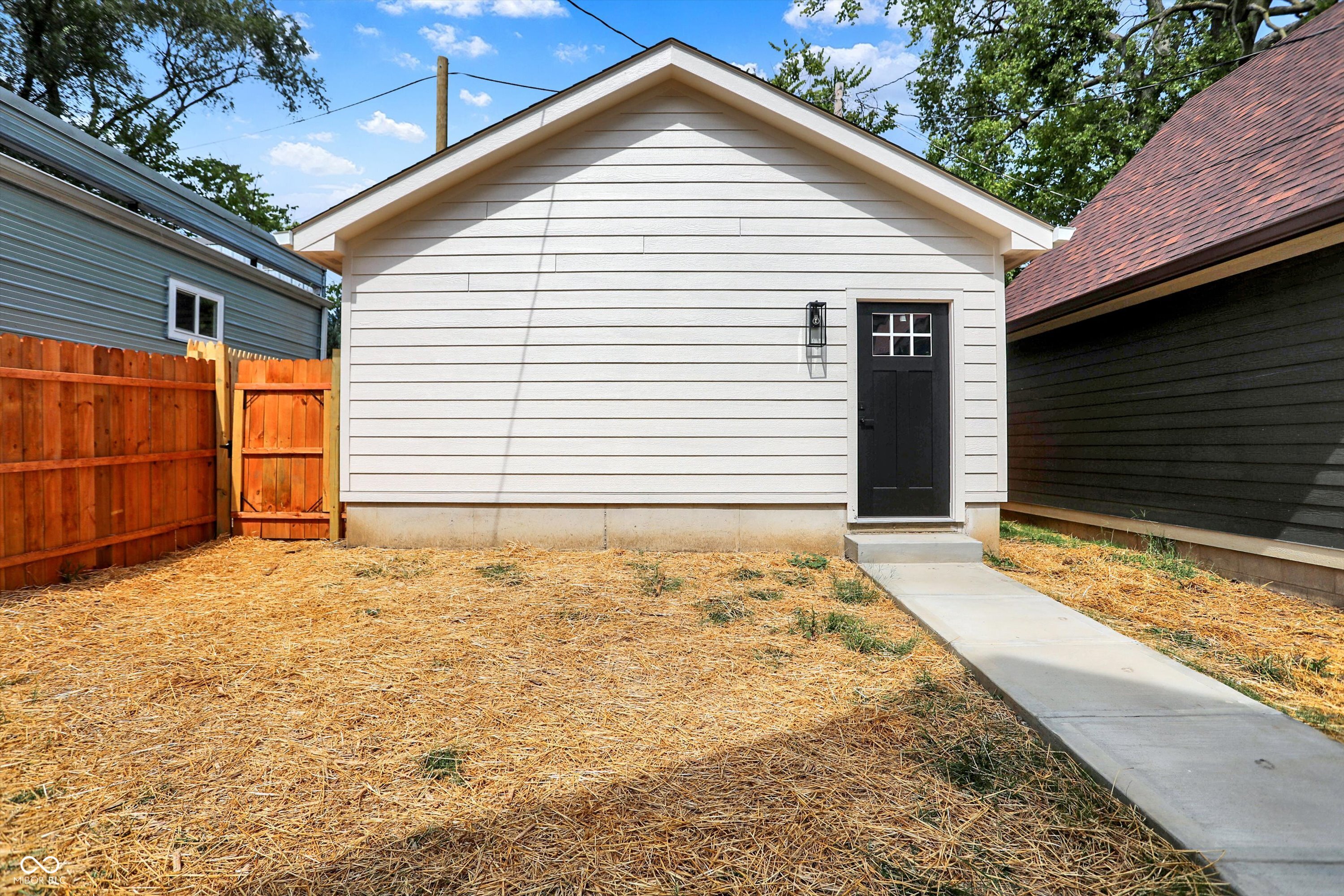 1438 Orange Street