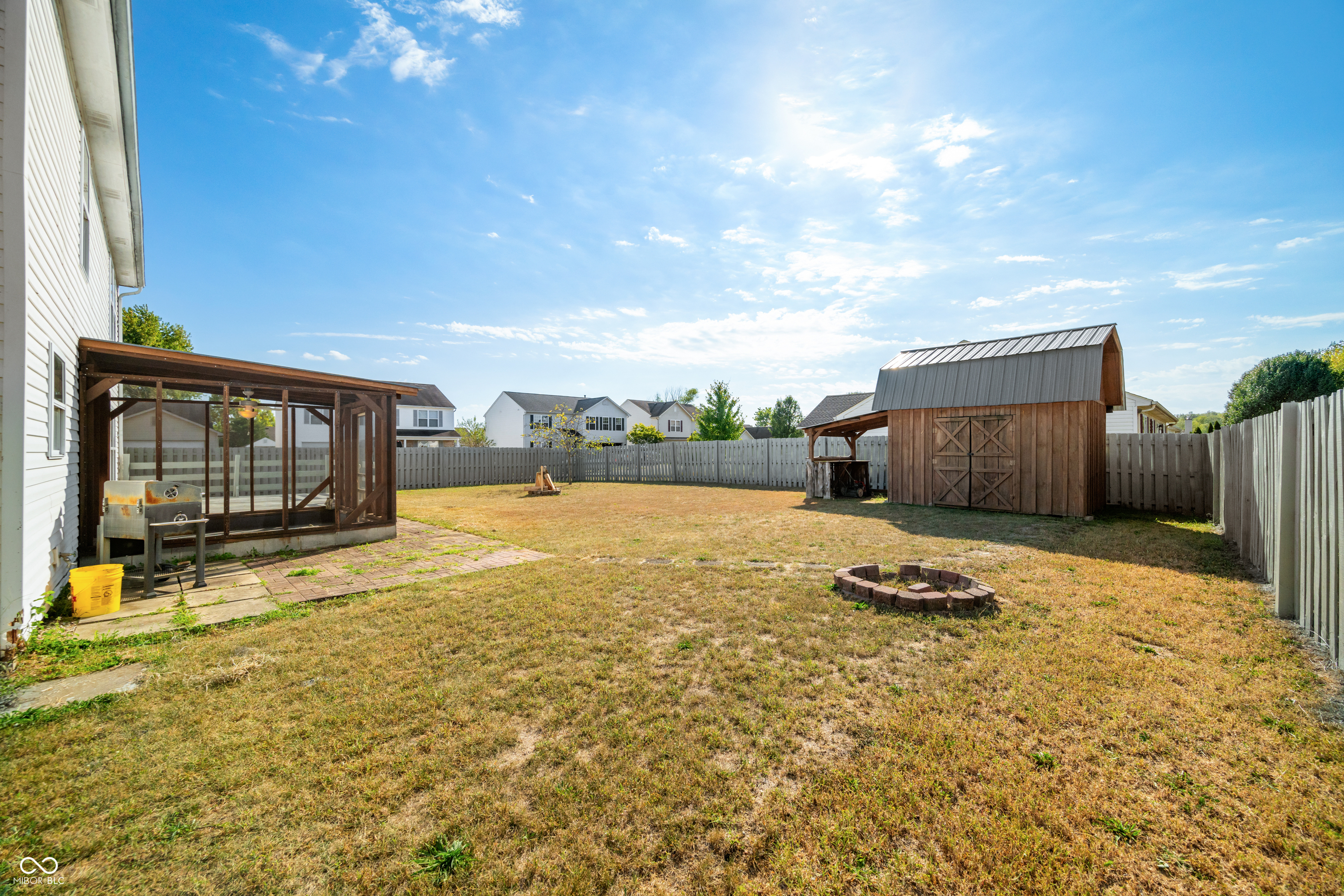 2900 Lakestream Drive
