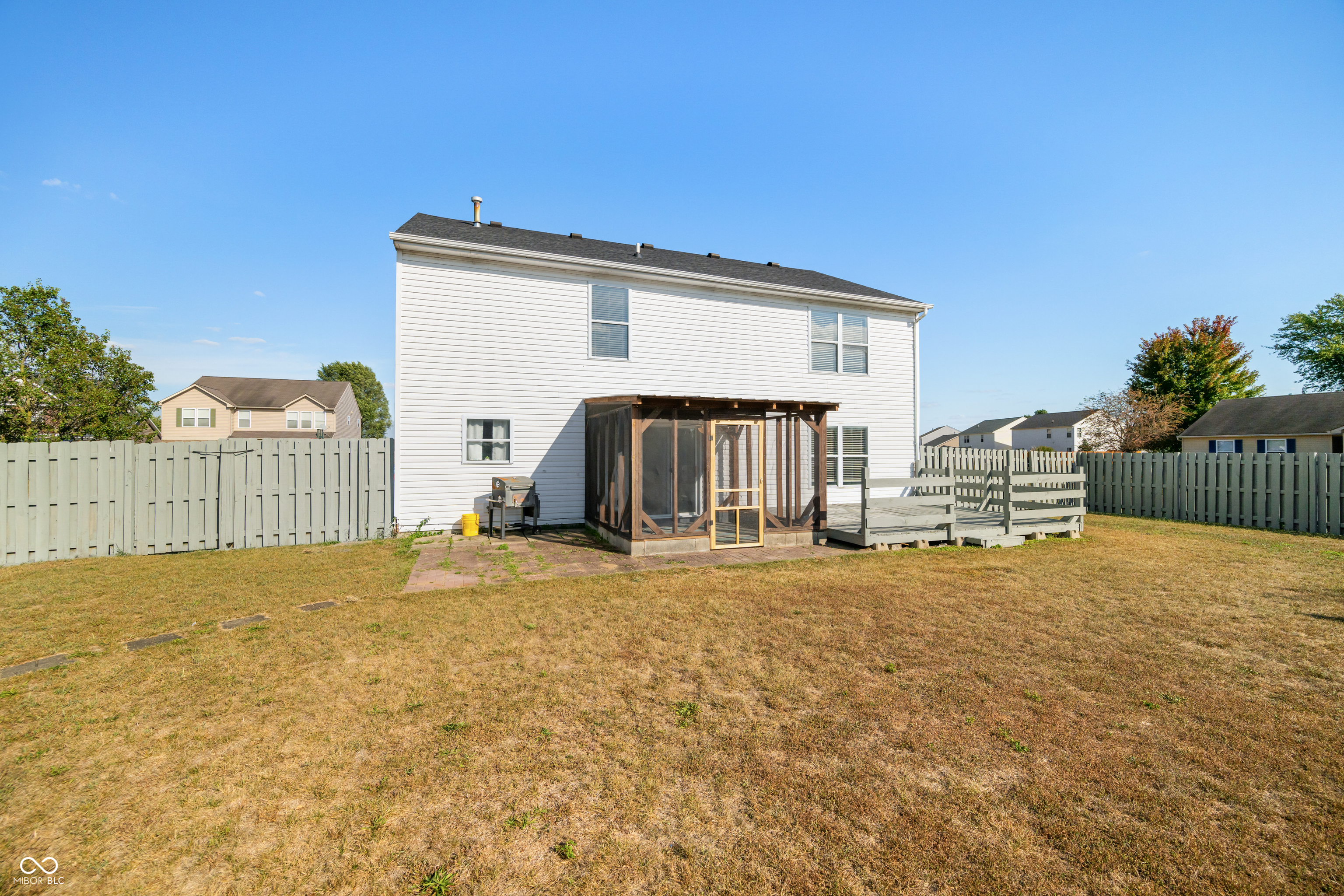 2900 Lakestream Drive