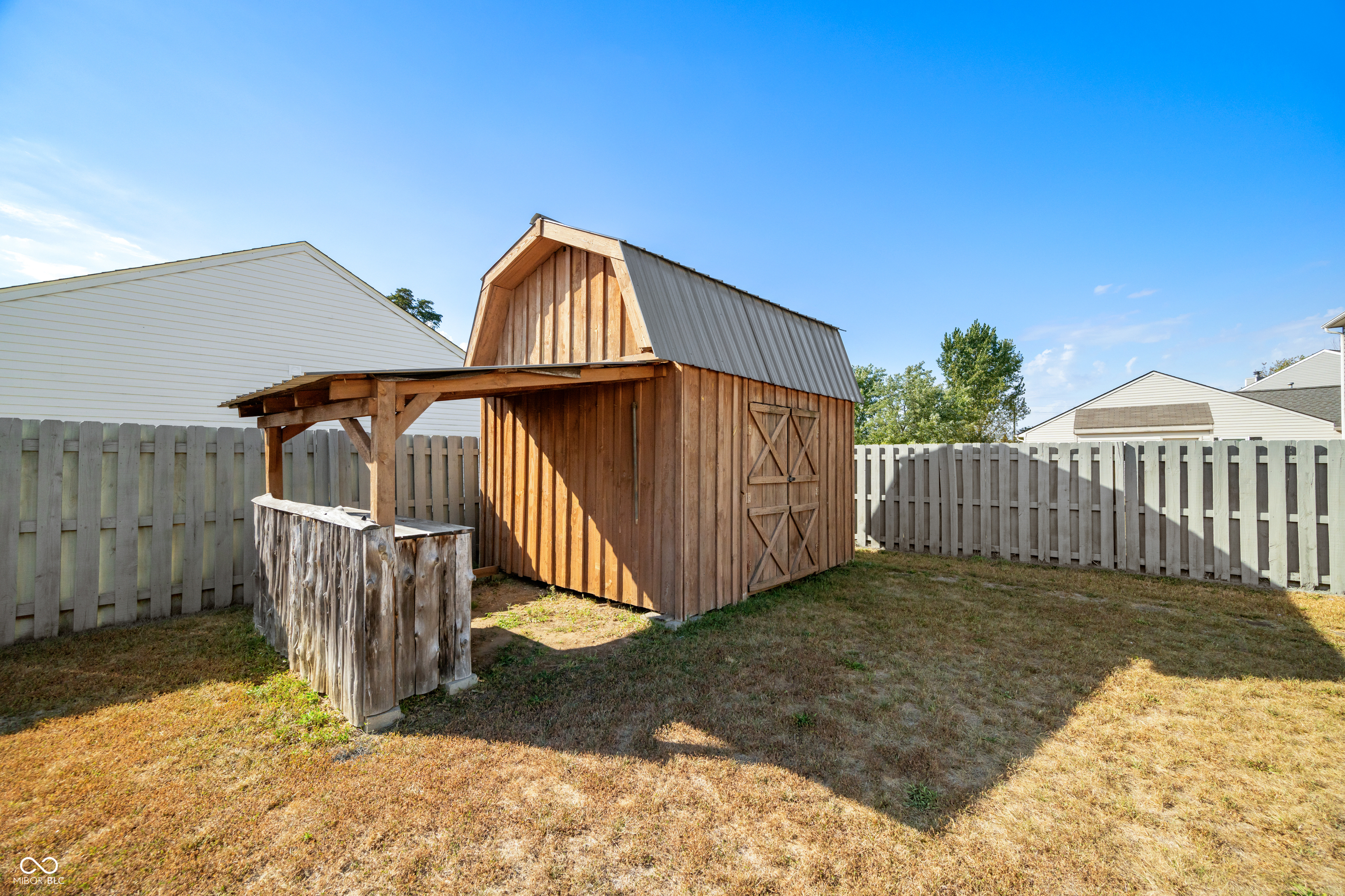 2900 Lakestream Drive