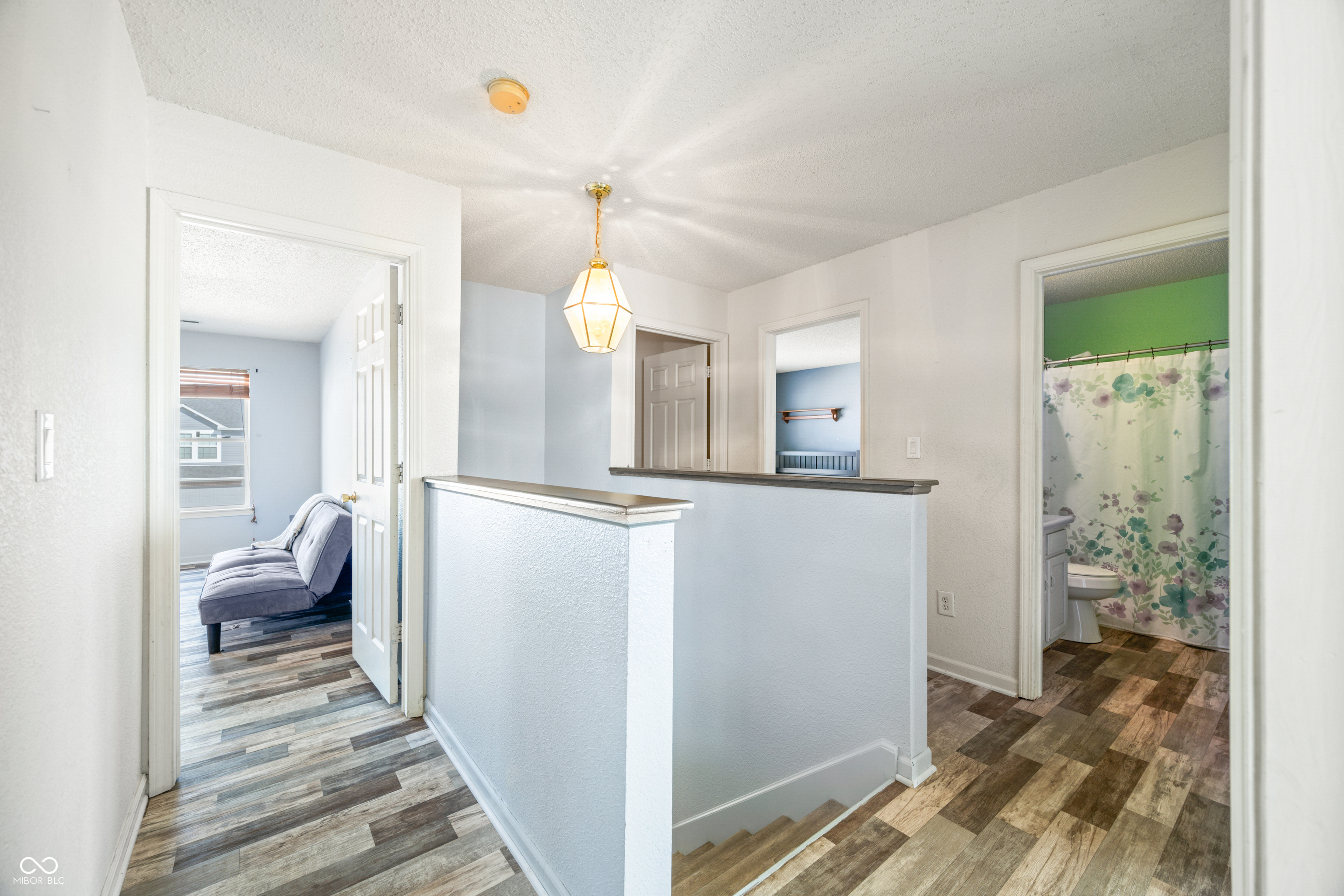 2900 Lakestream Drive