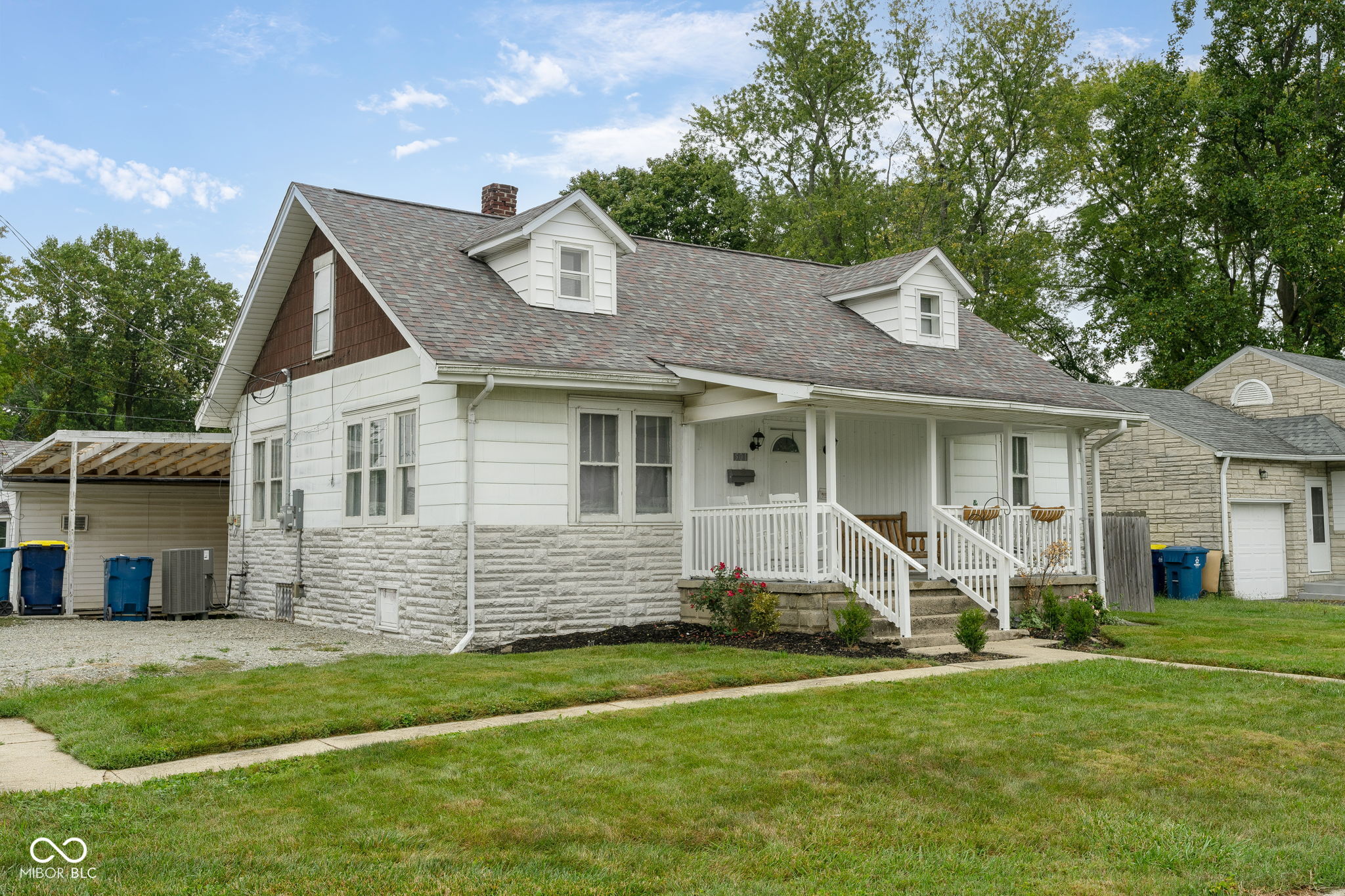 501 E 2nd Street