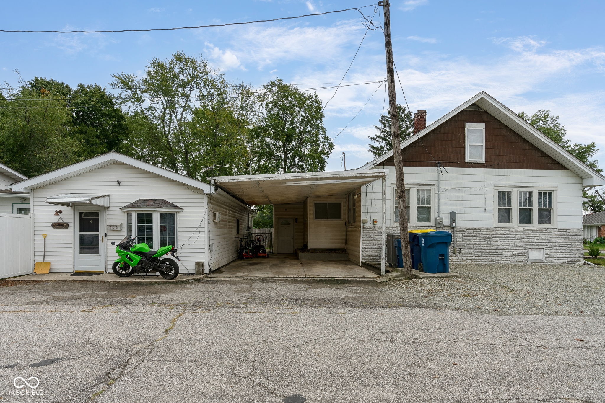 501 E 2nd Street
