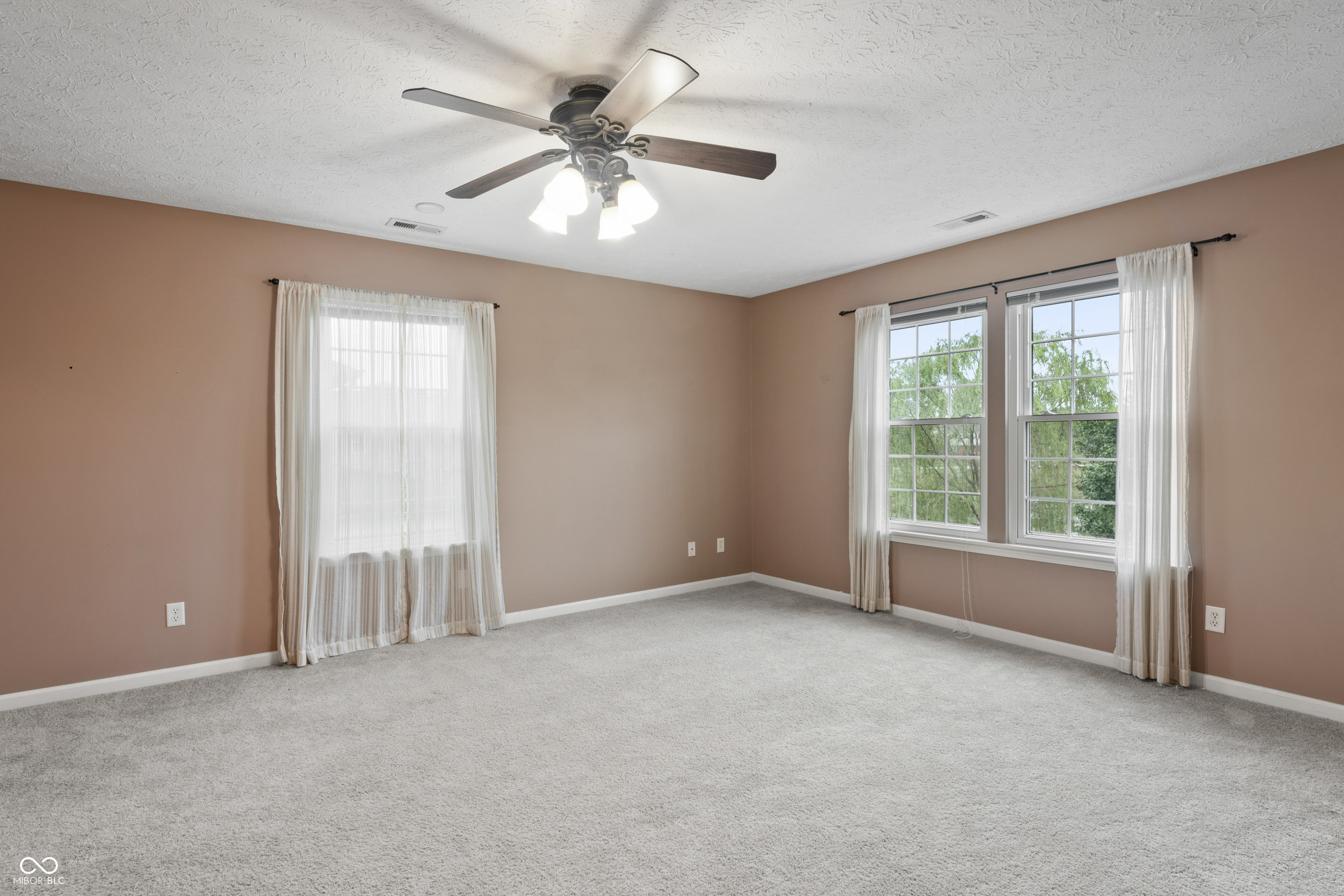 6902 Ashland Pointe Drive