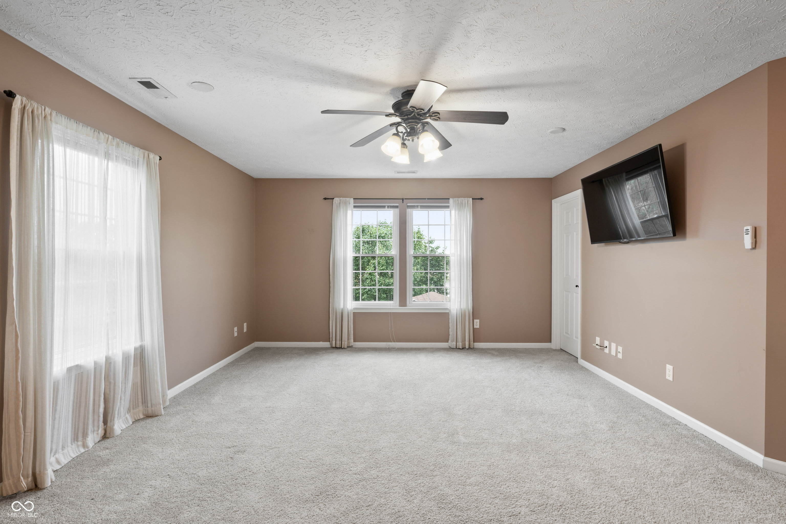 6902 Ashland Pointe Drive